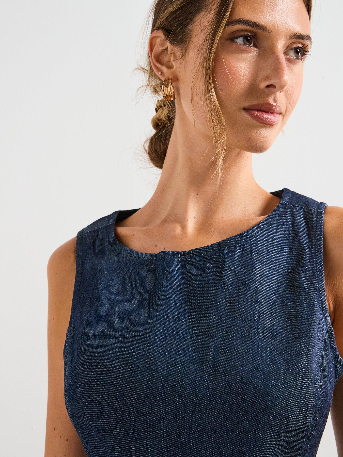 Image 5 of 6 of Mango Denim Crop Top