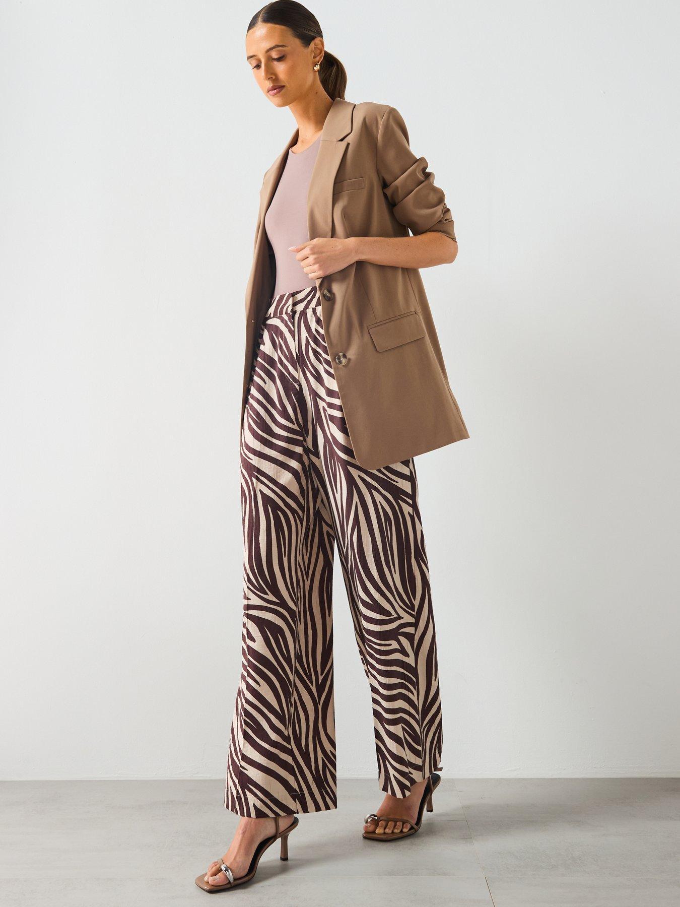 Image 5 of 6 of Mango Straight Leg Zebra Pleat Trousers - Black