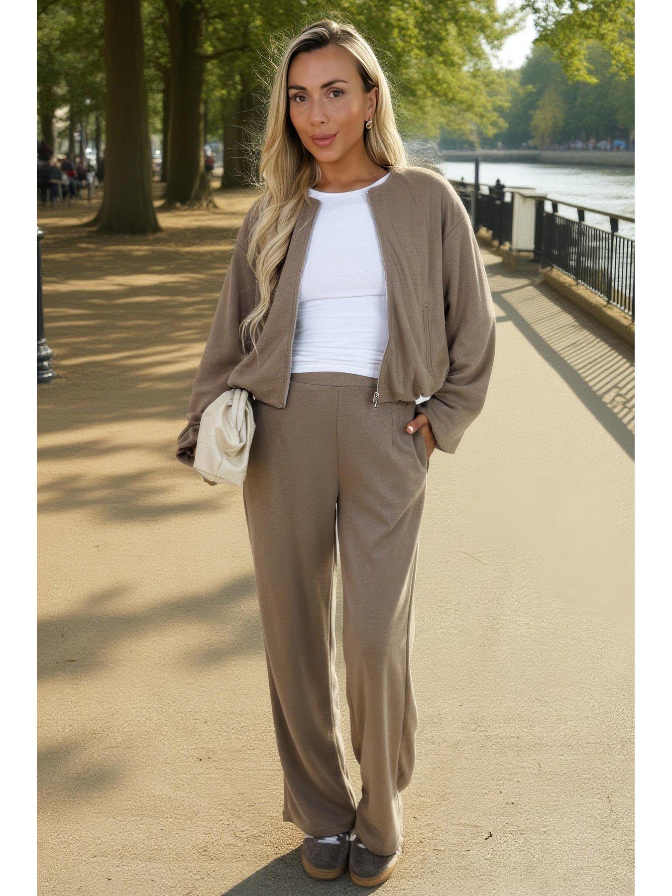 Image 3 of 4 of AX Paris Wide Leg Jogger - Mocha