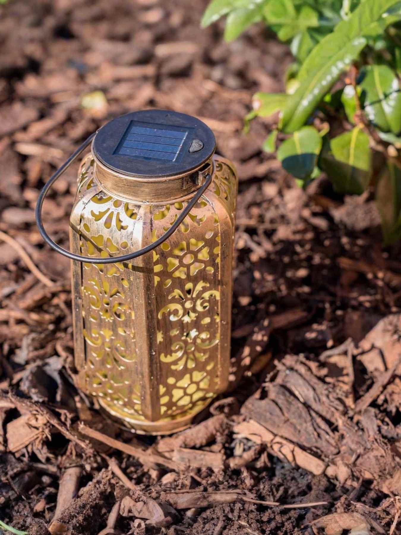valuelights-antique-brass-ip44-solar-powered-moroccan-lantern