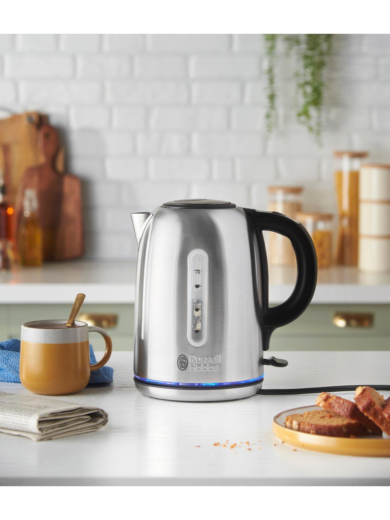 stillFront image of russell-hobbs-classics-quiet-boil-kettle-brushed