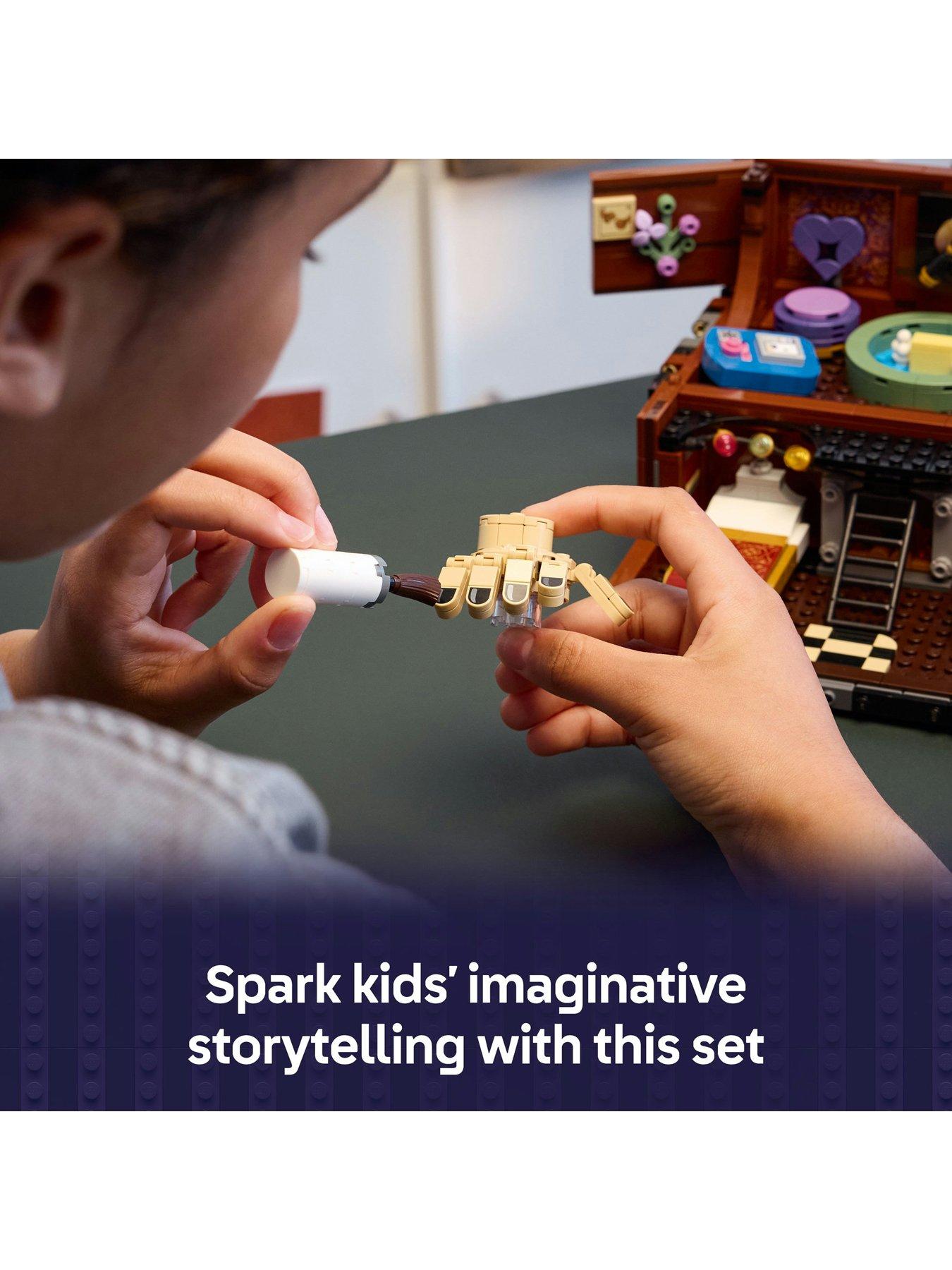 Image 4 of 8 of LEGO Wednesday Thing&rsquo;s Apartment Building Toy 76785