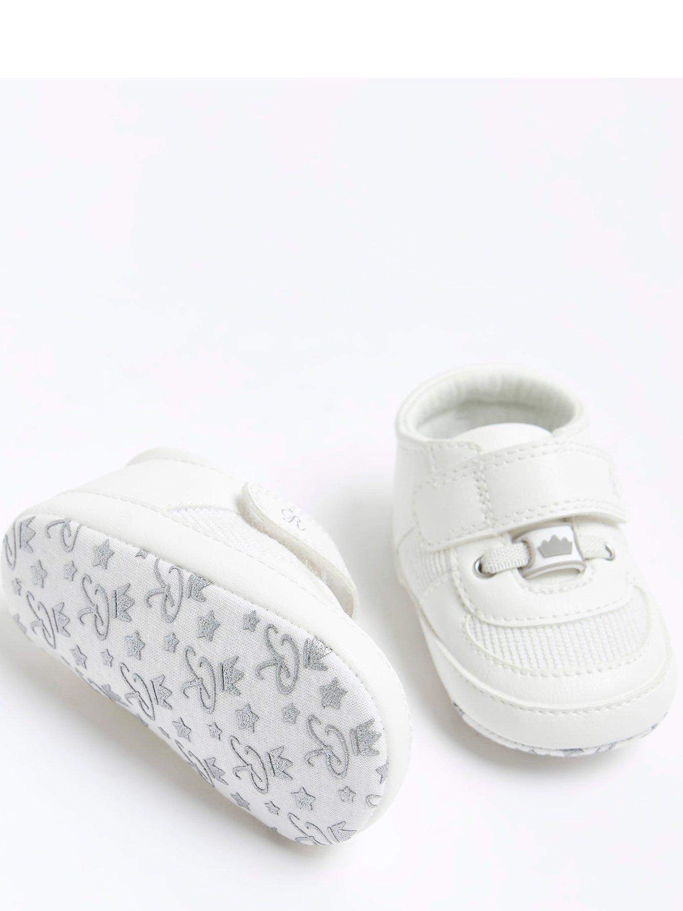 Image 5 of 6 of River Island Baby Babys Unisex Strap Trainer - White