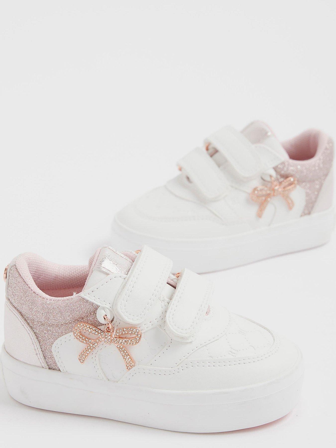 Image 4 of 5 of River Island Mini Mini Girls Bow Charm Plim Shoes - White