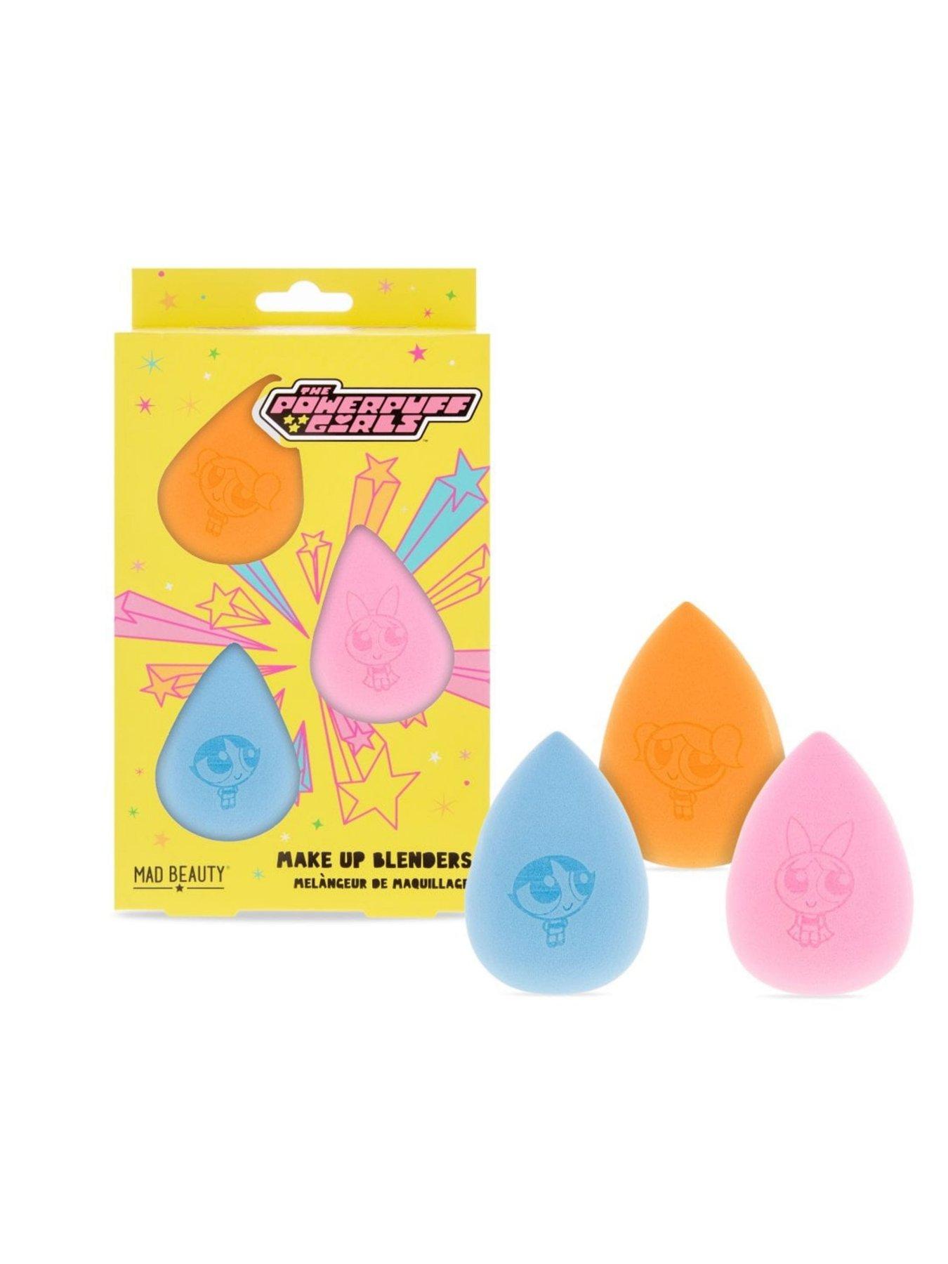 Image 3 of 3 of MAD Beauty Powerpuff Girls Cosmetic Bundle, Brushes Blenders
