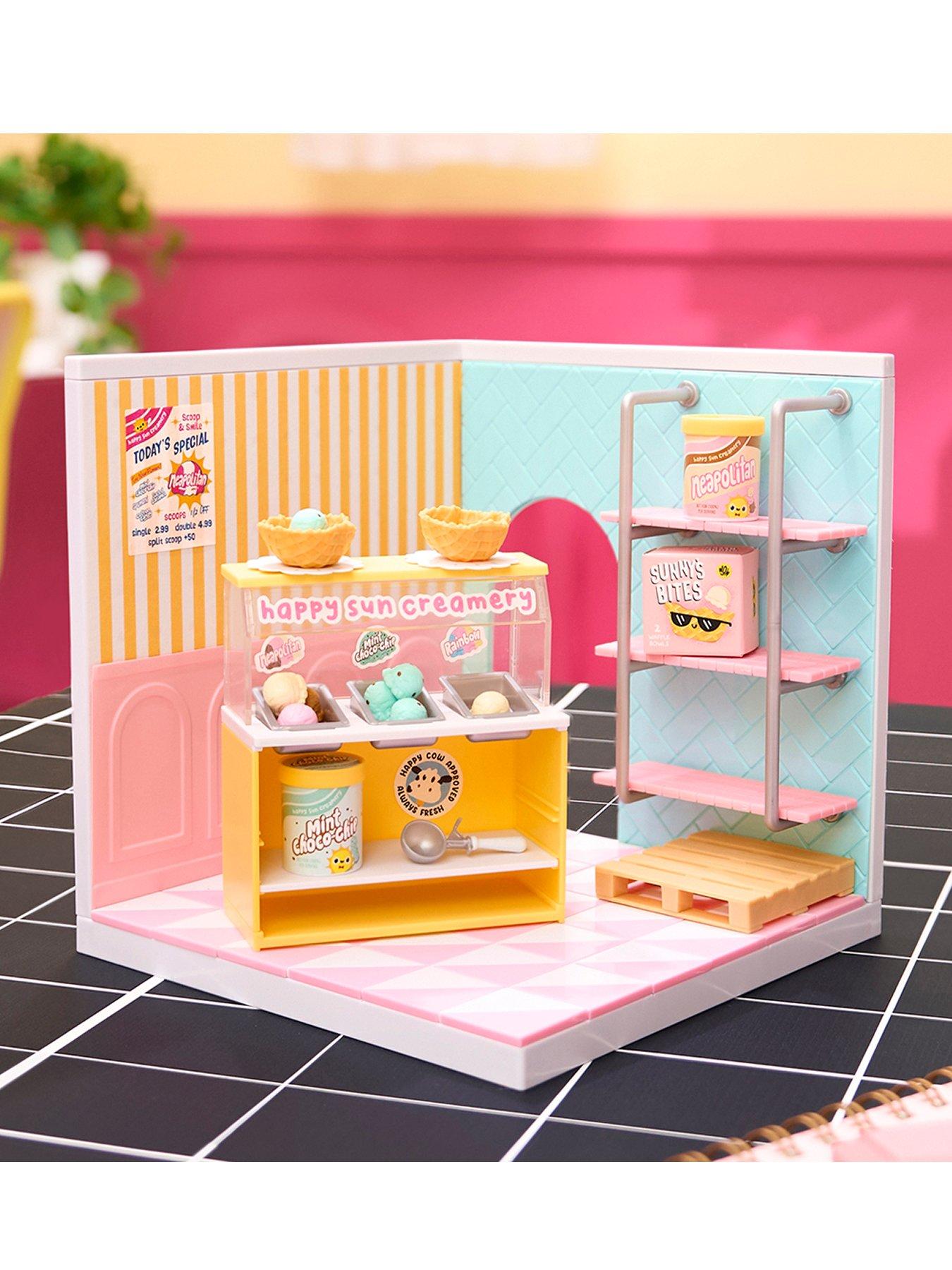 undefined MGA's Miniverse Make It Mini Spaces Ice cream Shop Building Set