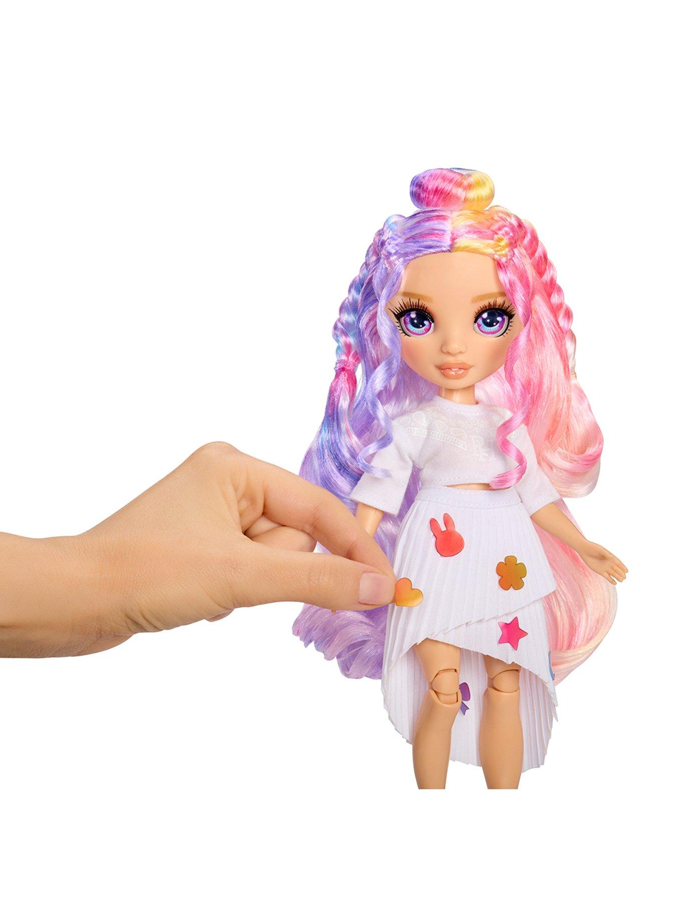 Image 4 of 8 of Rainbow High Air Brush &amp; Create DIY Fashion Doll