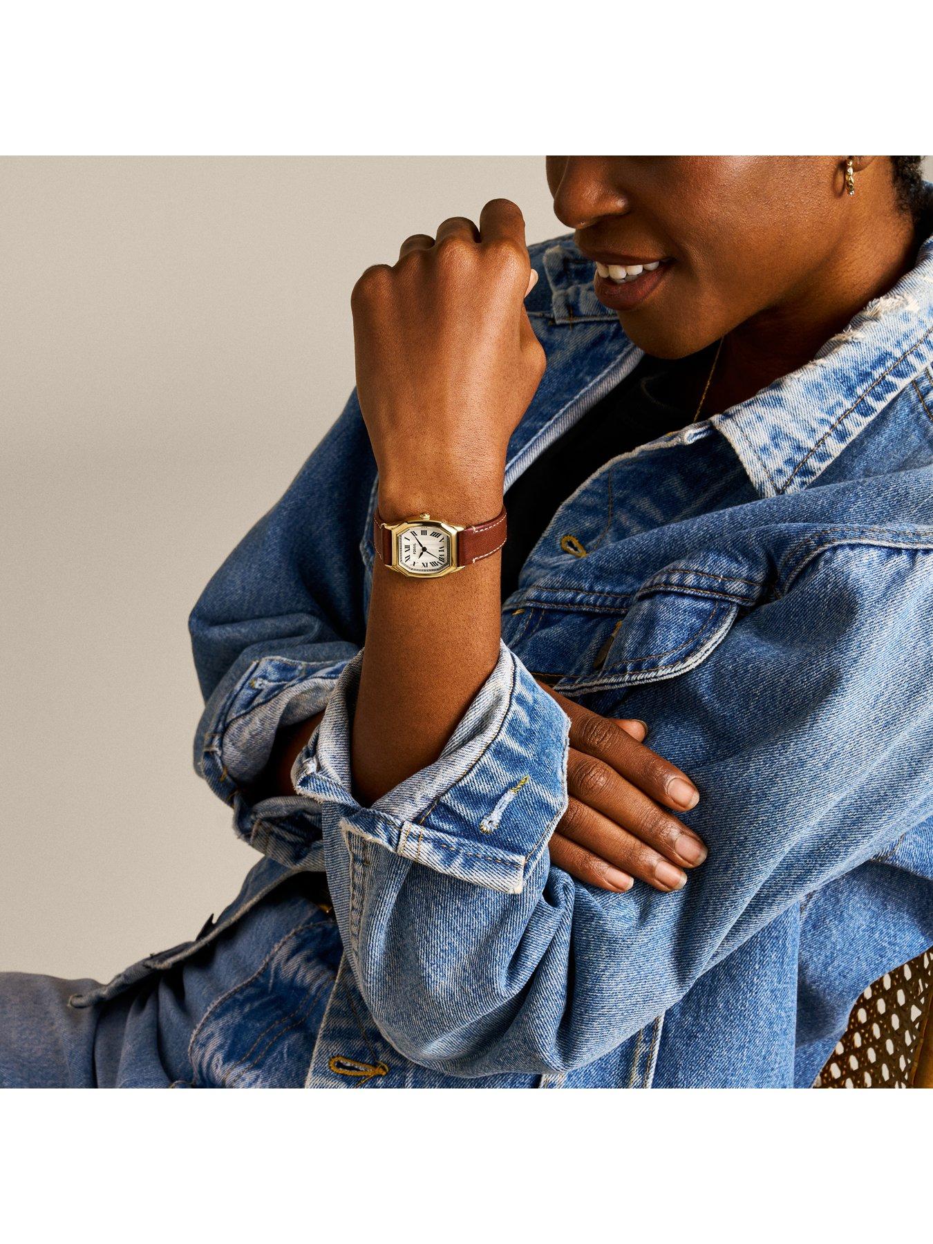 Image 4 of 4 of Fossil Women's Harlow Three-Hand, Gold-Tone Stainless Steel Watch, ES5364