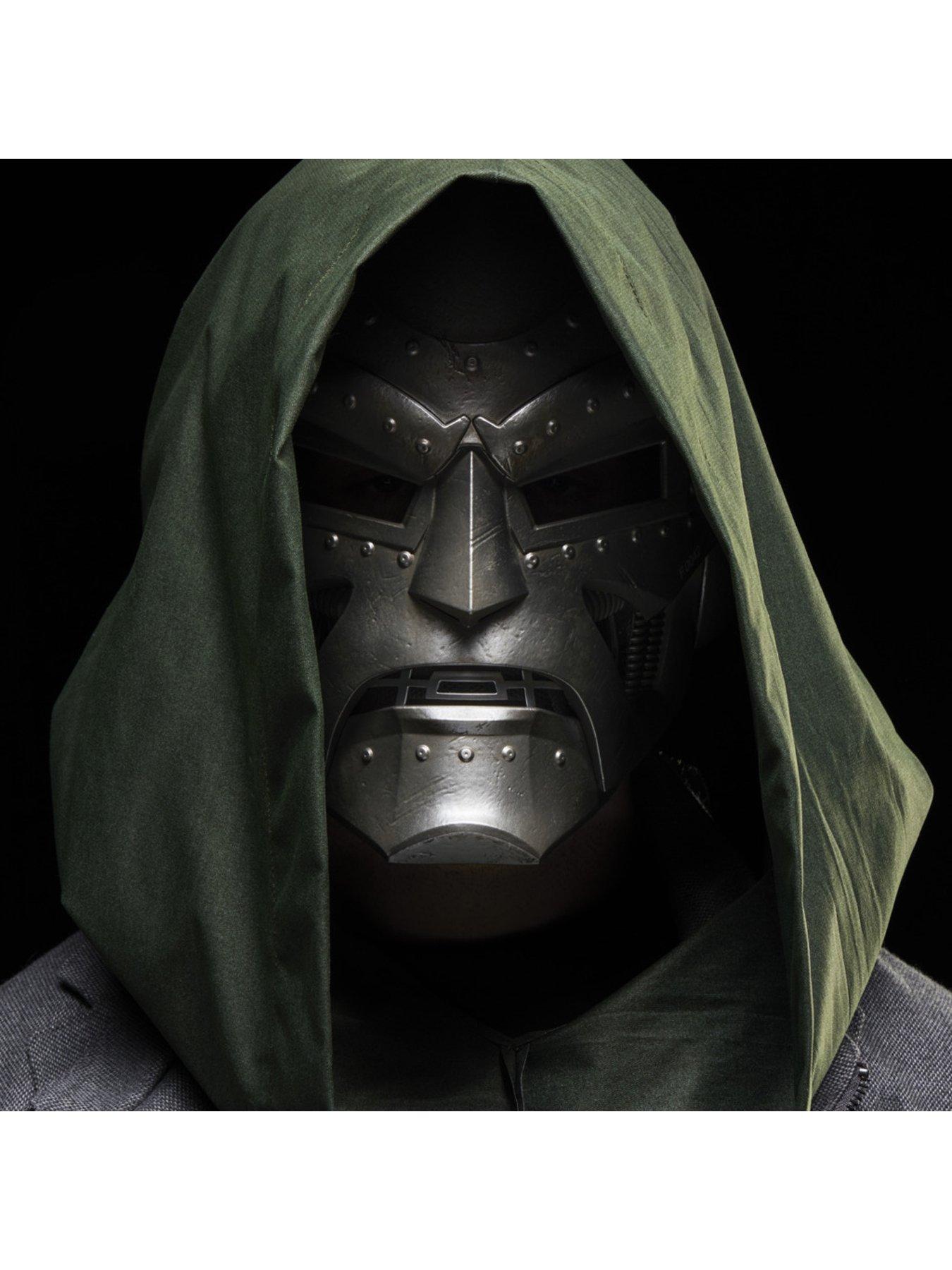 Image 4 of 7 of Marvel F4 Legends Premium Role Play