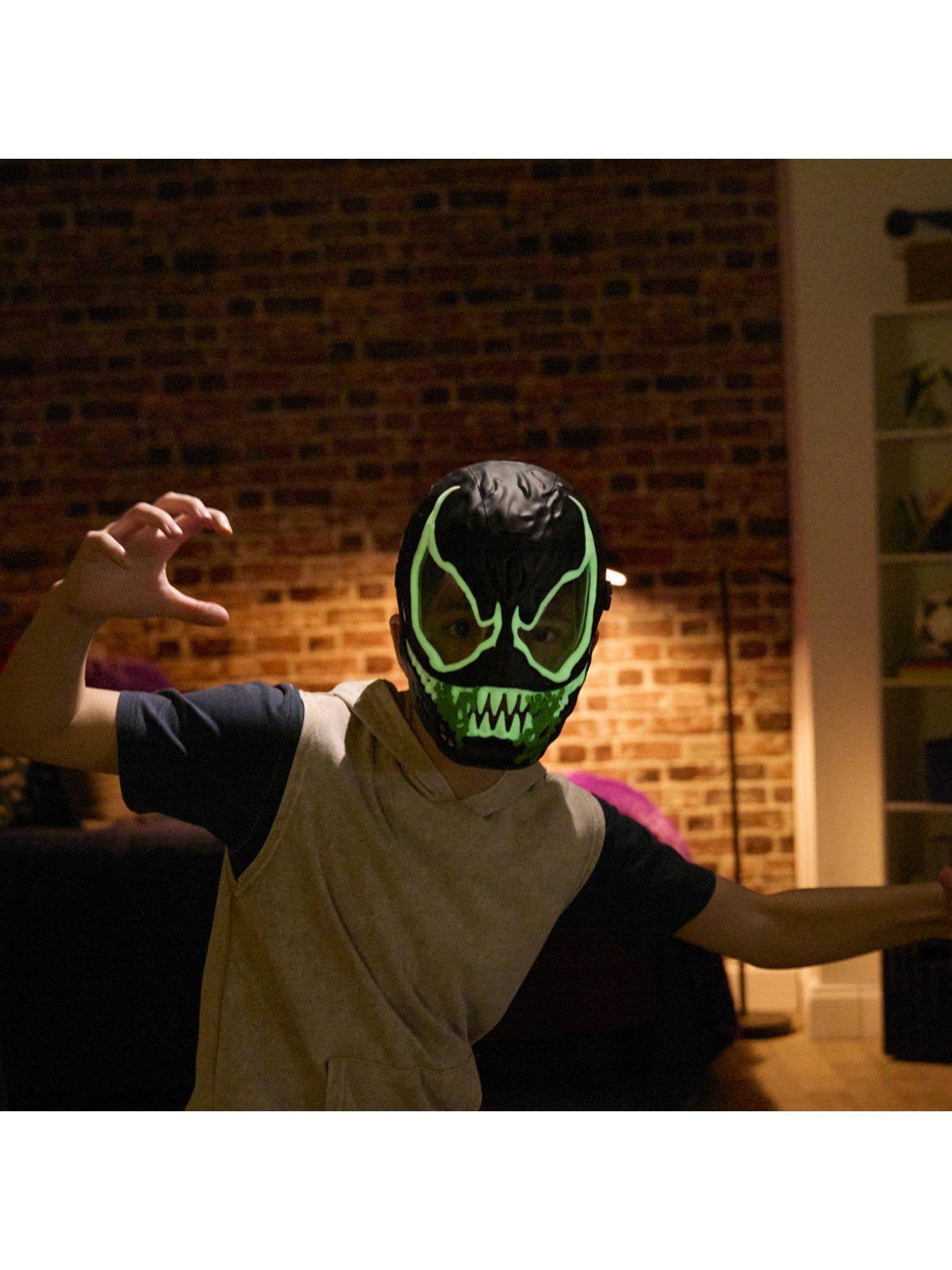 Image 4 of 7 of Spiderman Venom Glow-in-the-Dark Feature Mask