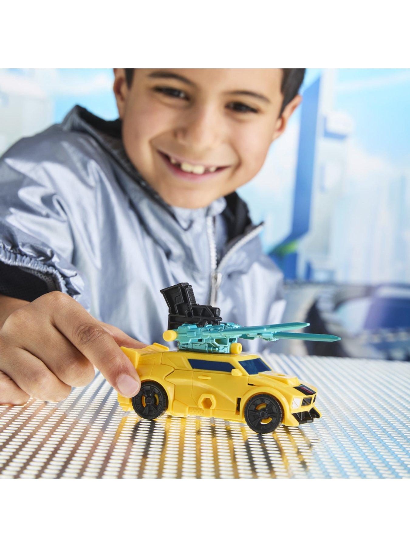  image of transformers-cyberworld-armor-bumblebee-2-stepsnbspchangers-figurenbsp