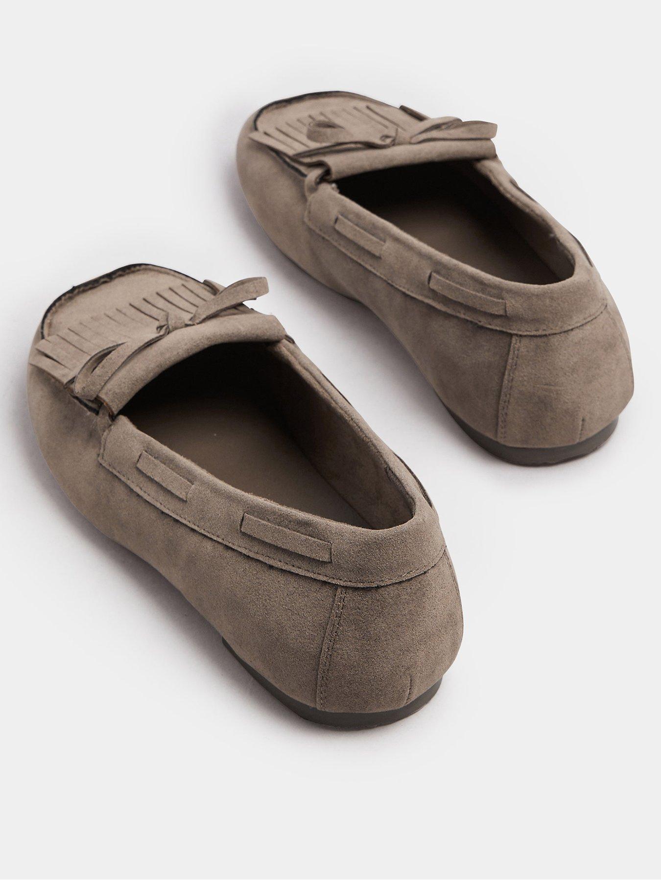 Image 3 of 4 of Yours Extra Wide Fit Fringe Loafer - Brown