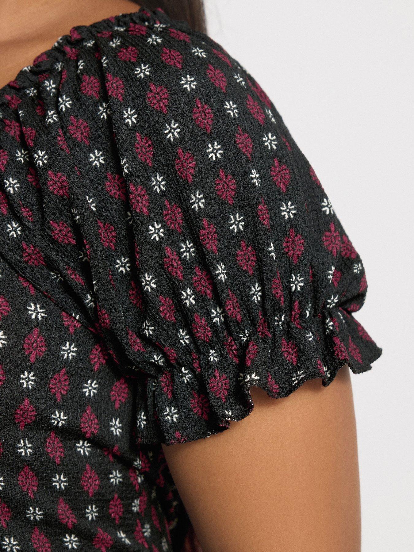Image 4 of 4 of Yours Curve Textured Milkmaid Dress - Black