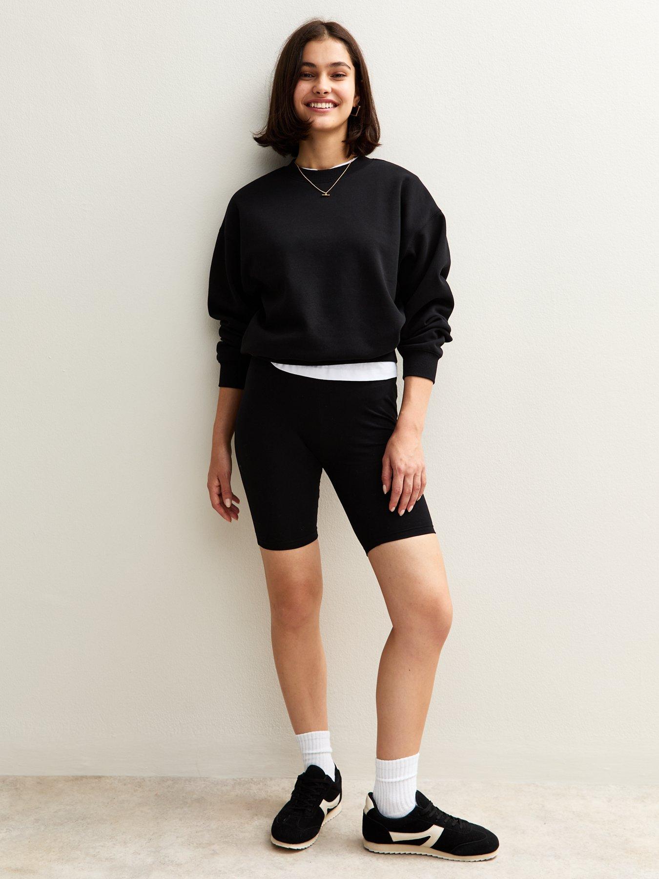 Image 3 of 5 of New Look Crew Neck Short Sweatshirt - Black