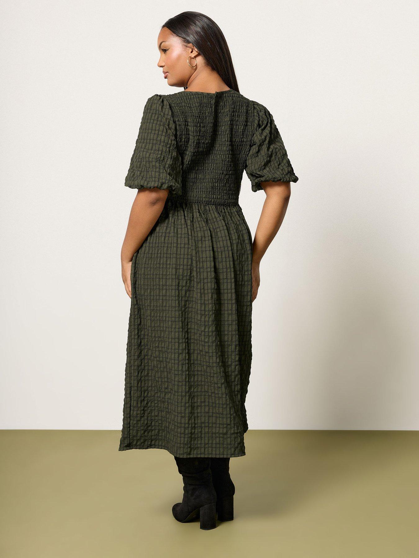 Image 2 of 4 of Yours Curve Textured Shirred Check Dress - Green