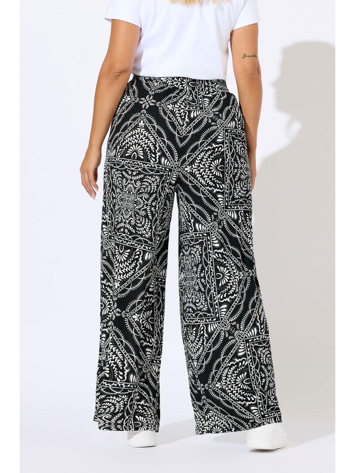 Image 2 of 5 of Yours Curve Crinkle Wide Leg Trouser - Black