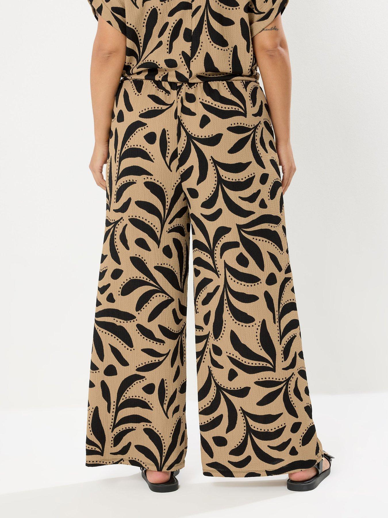 Image 2 of 4 of Yours Curve Crinkle Wide Leg Trouser - Natural