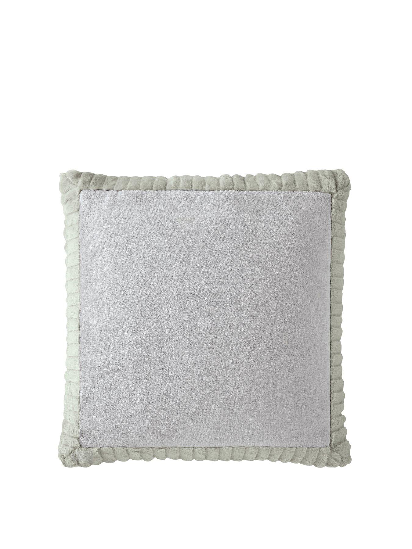 Image 2 of 5 of Catherine Lansfield Velvet And Faux Fur Cushion 55x55