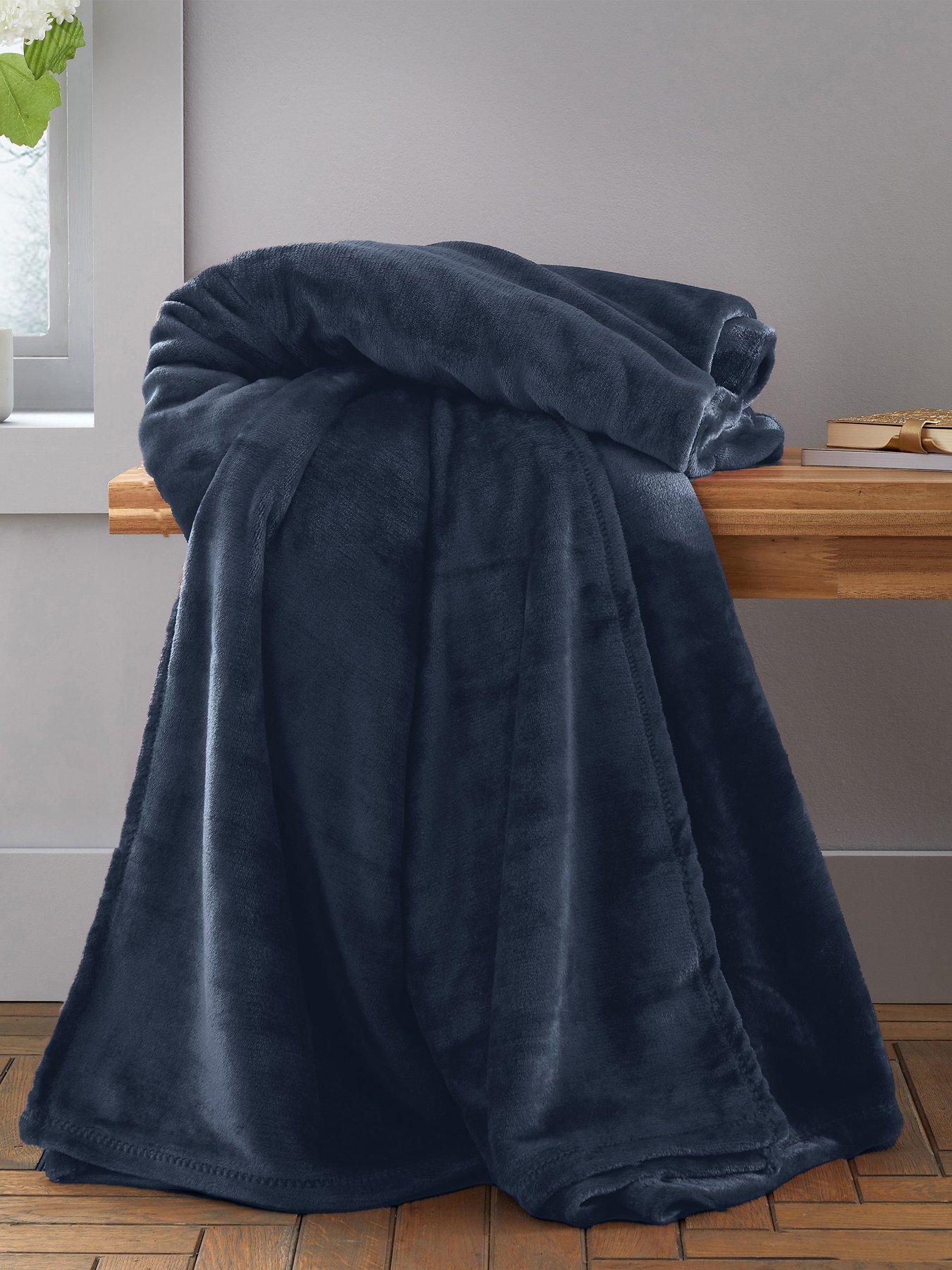Catherine Lansfield Raschel Velvet Touch Throw 130x170