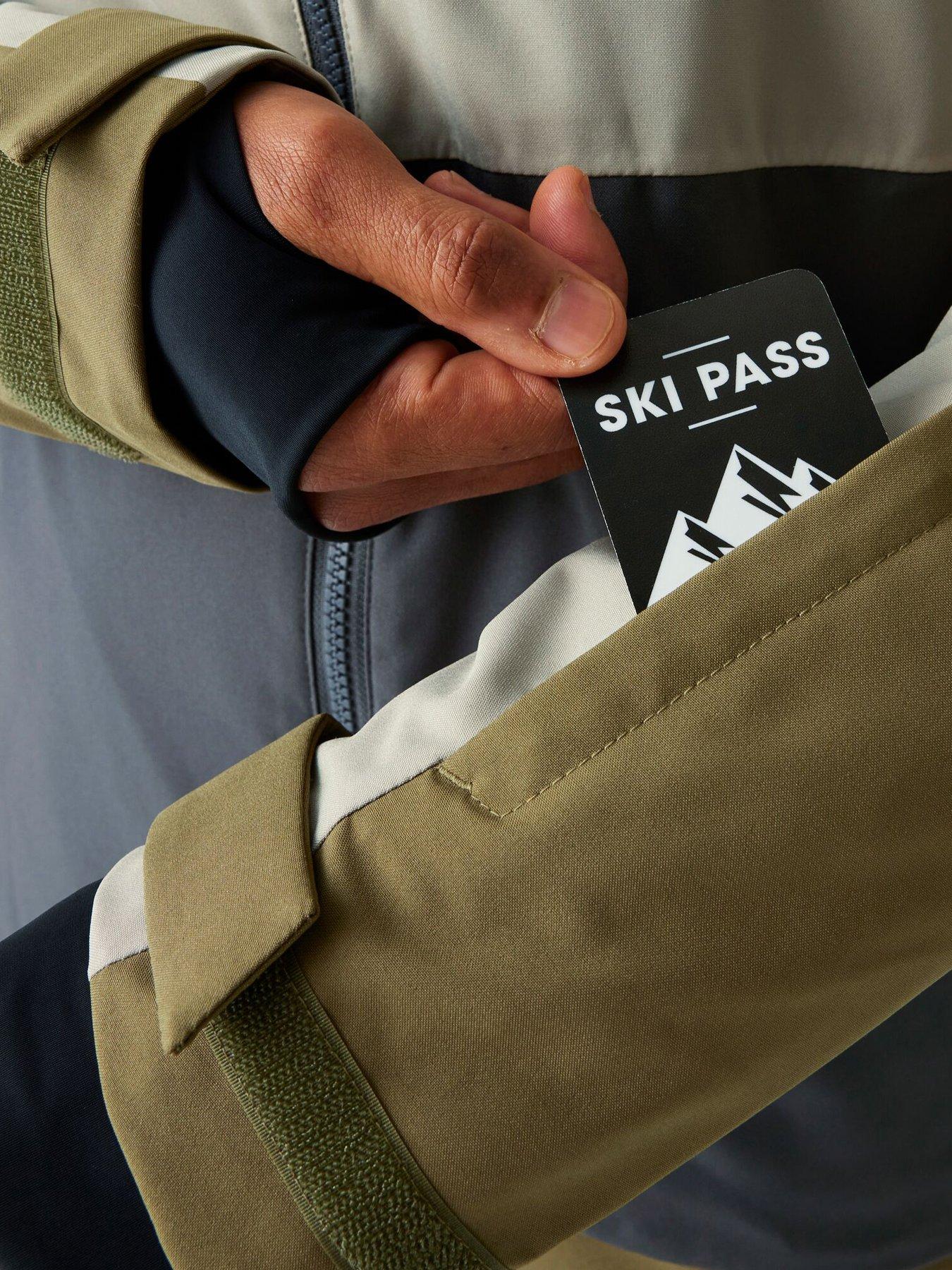  image of dare-2b-mens-skiing-baseplate-iii-jacket-green