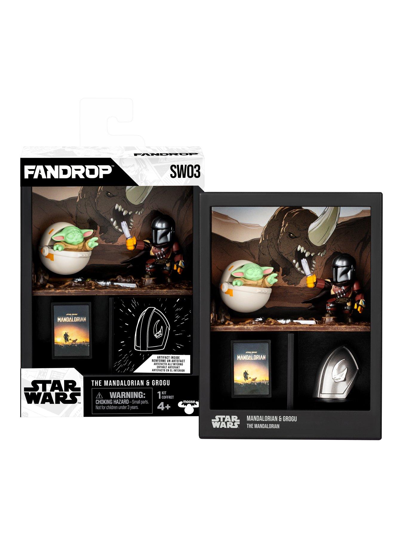 stillFront image of fandrop-star-wars-the-mandalorian-amp-grogu-collectible-action-figures