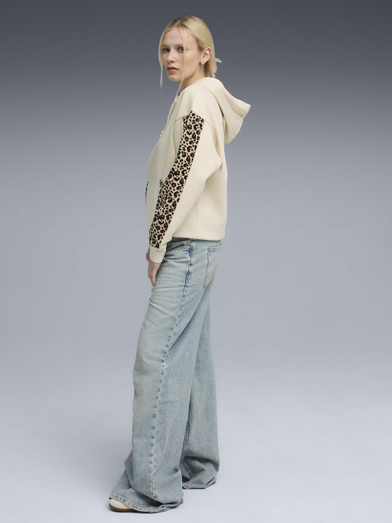 Image 3 of 5 of Puma Essentials Graphic Animal Comfort Hoodie - Cream