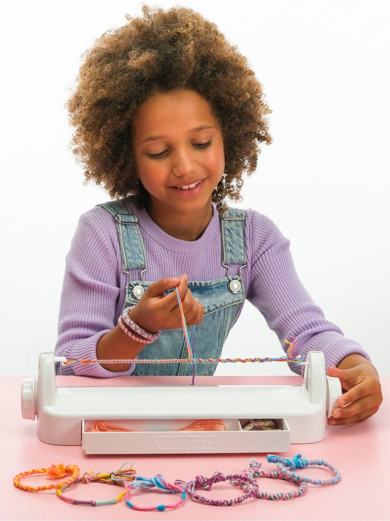 Image 4 of 7 of Loopdedoo Friendship Bracelet Maker