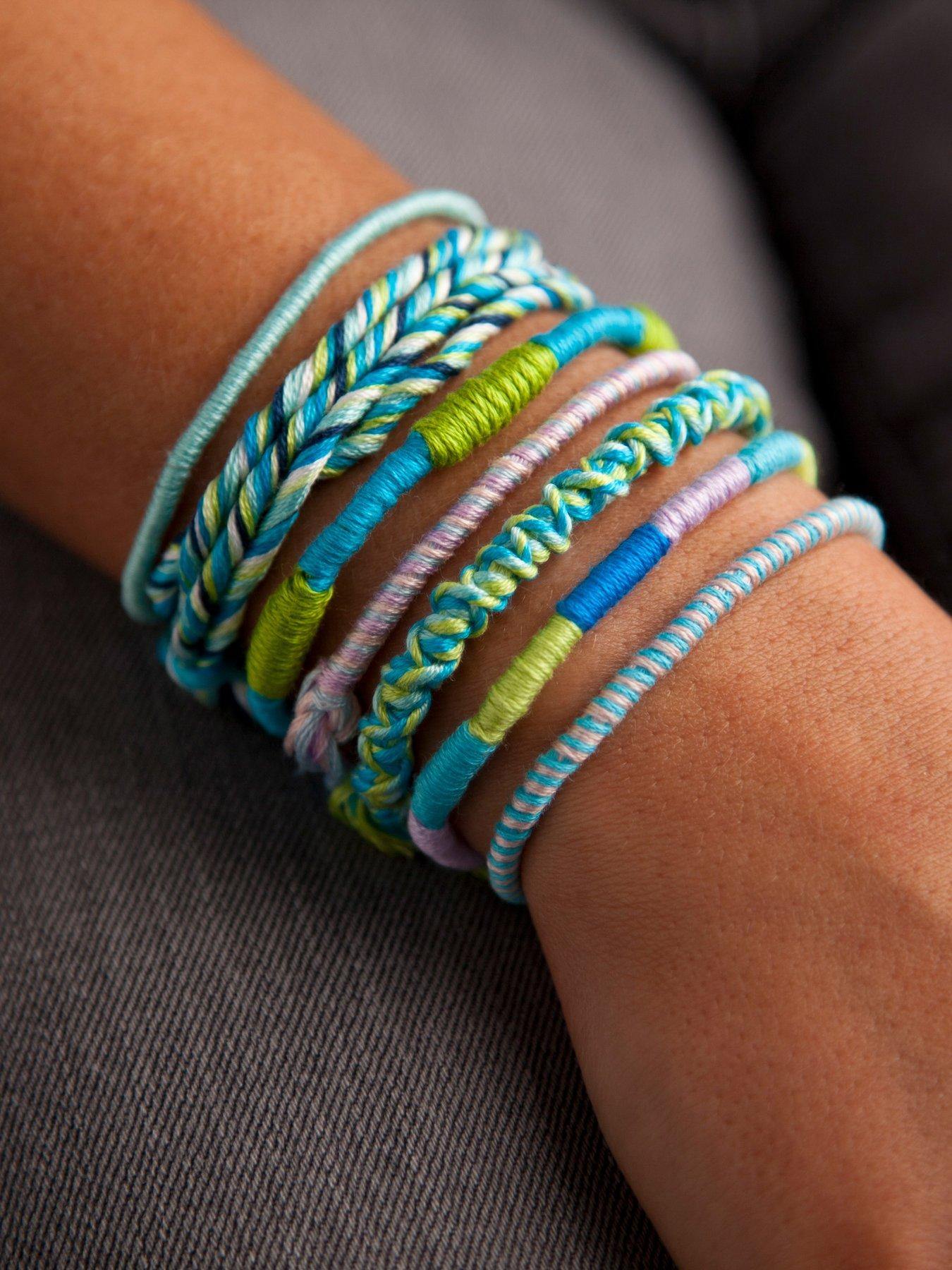 Image 6 of 7 of Loopdedoo Friendship Bracelet Maker