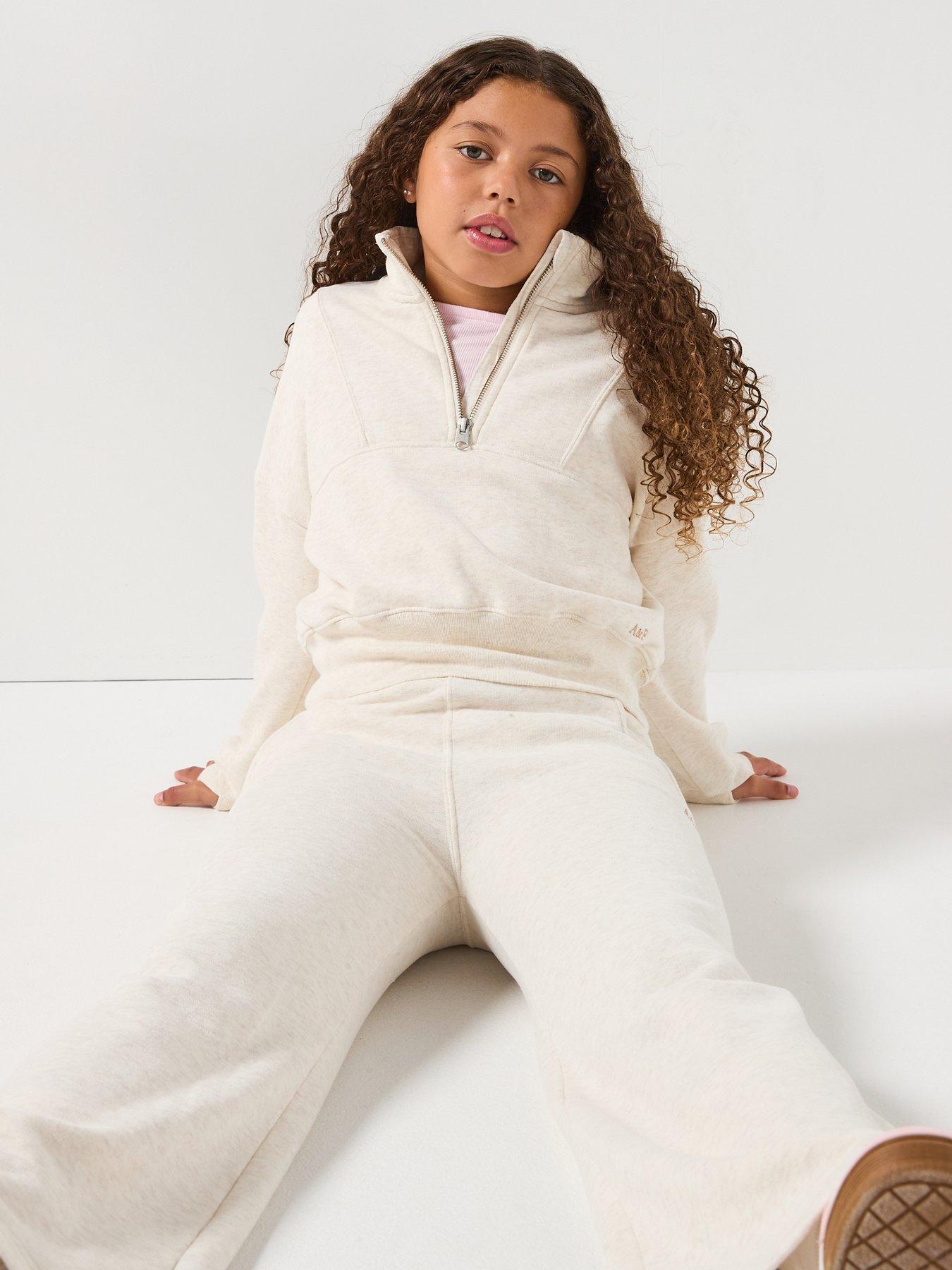 Image 5 of 5 of Abercrombie & Fitch Girls Essential 1/4 Zip Pullover Sweatshirt - Oatmeal