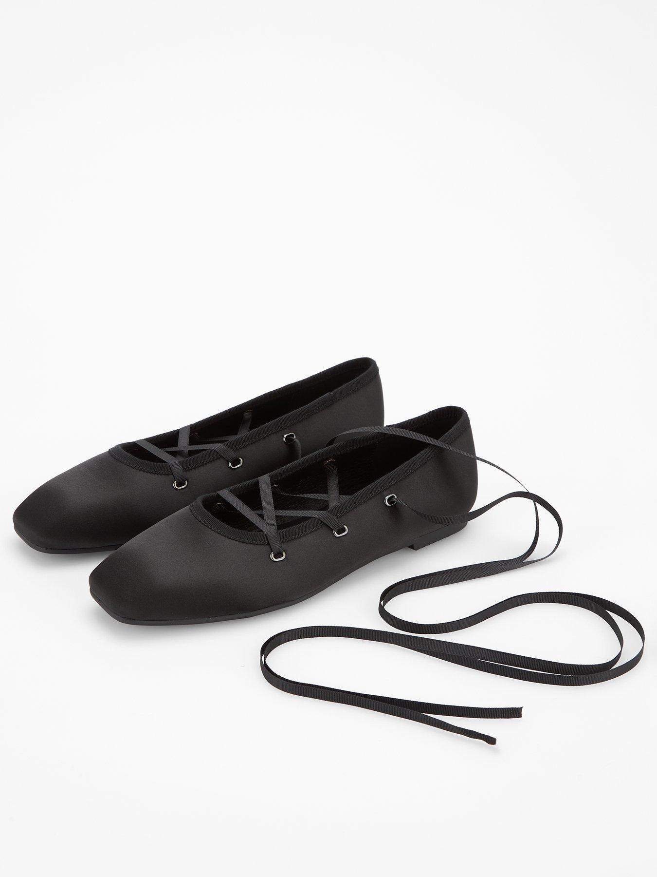Image 3 of 8 of The Very Collection Ghillie Ballet Flat Shoe - Black
