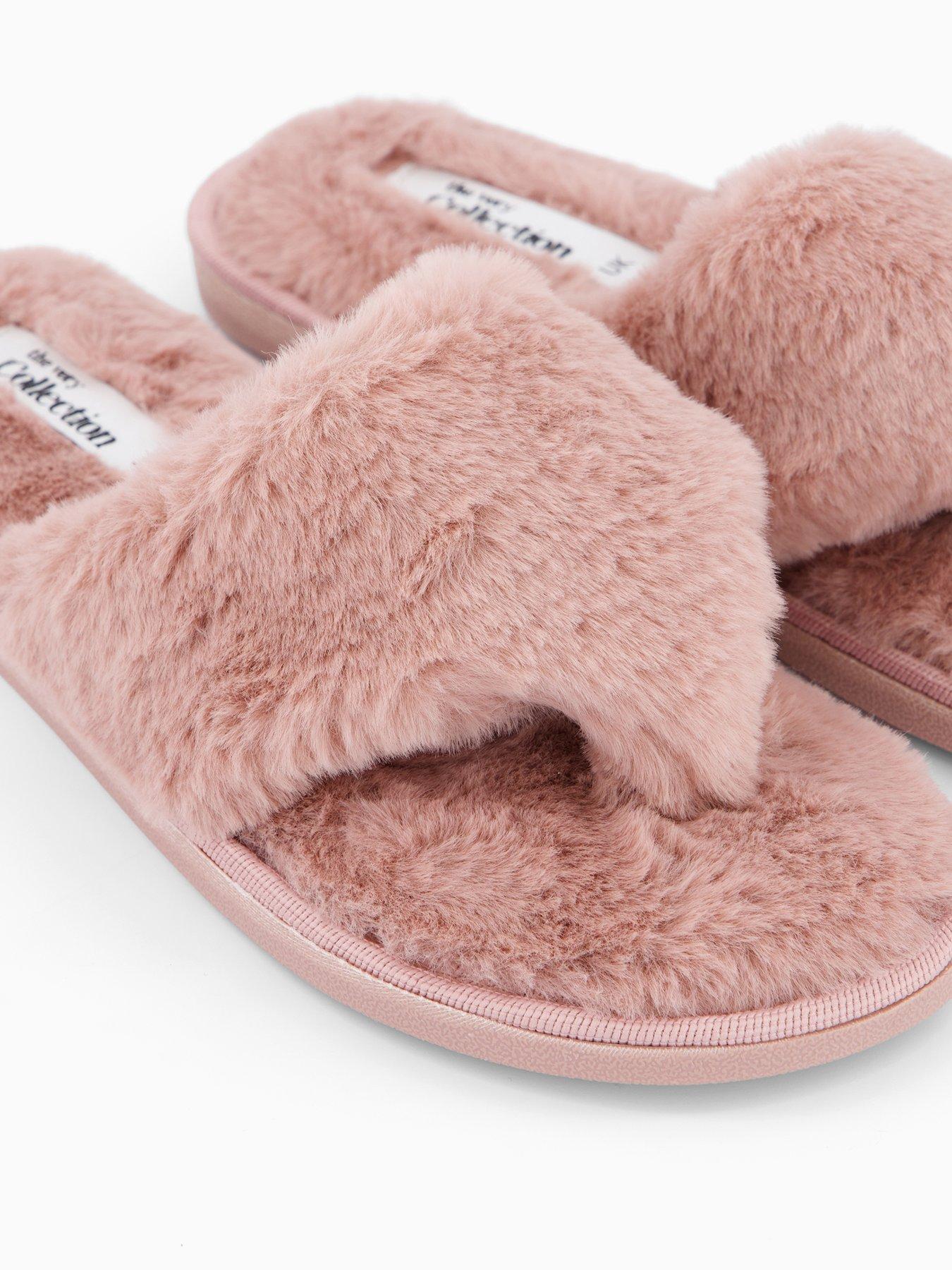 Image 6 of 7 of The Very Collection Toe Post Slipper - Pink