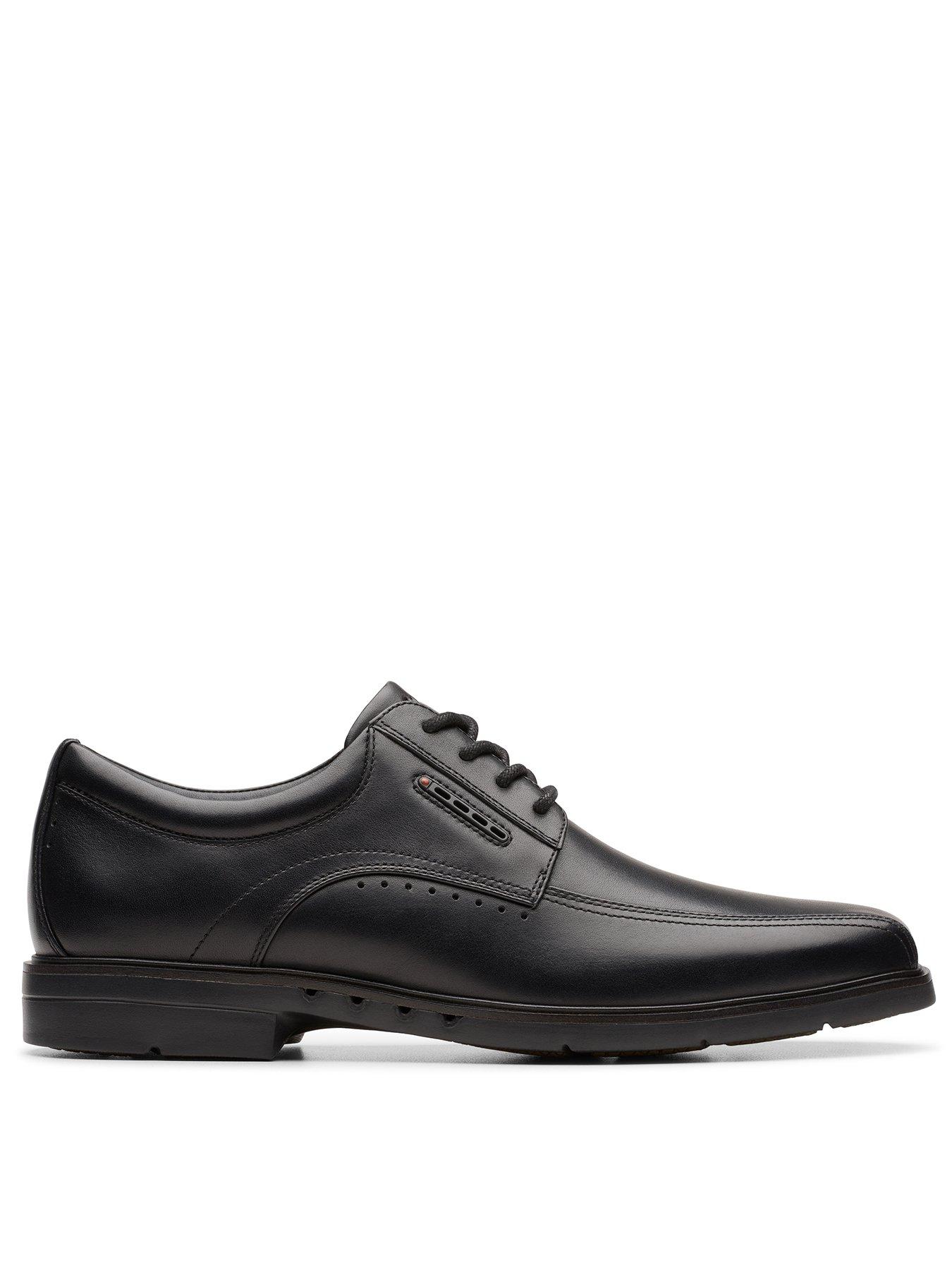 Image 1 of 7 of Clarks Un Kendric Way Leather Lace Up Oxford Shoes - Black