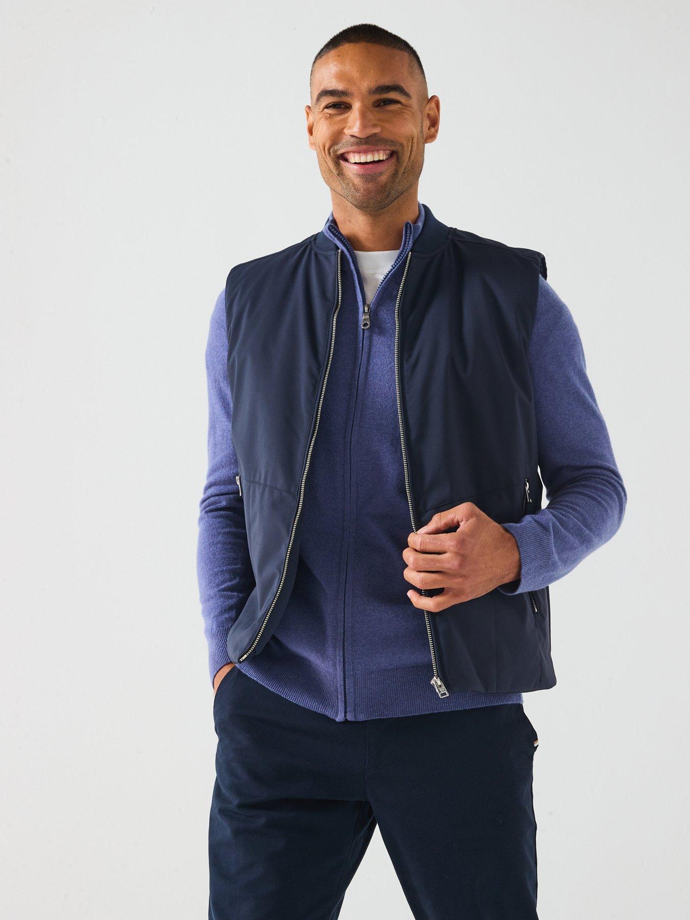 Image 4 of 6 of Lyle & Scott Quilted Shell Gilet- Navy