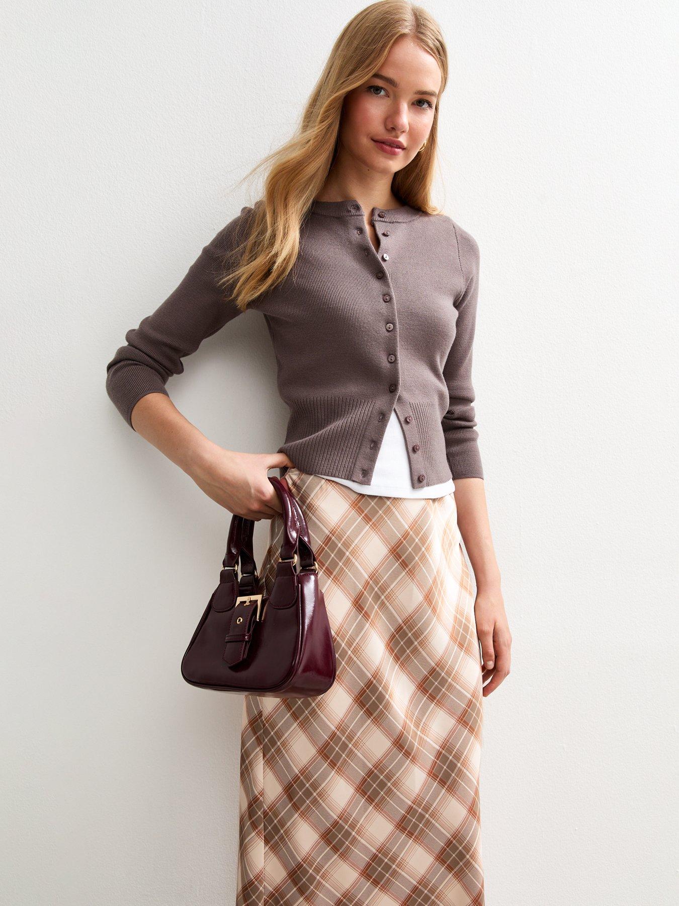 Image 3 of 4 of New Look Checked Satin Bias Cut Midi Skirt - Pink