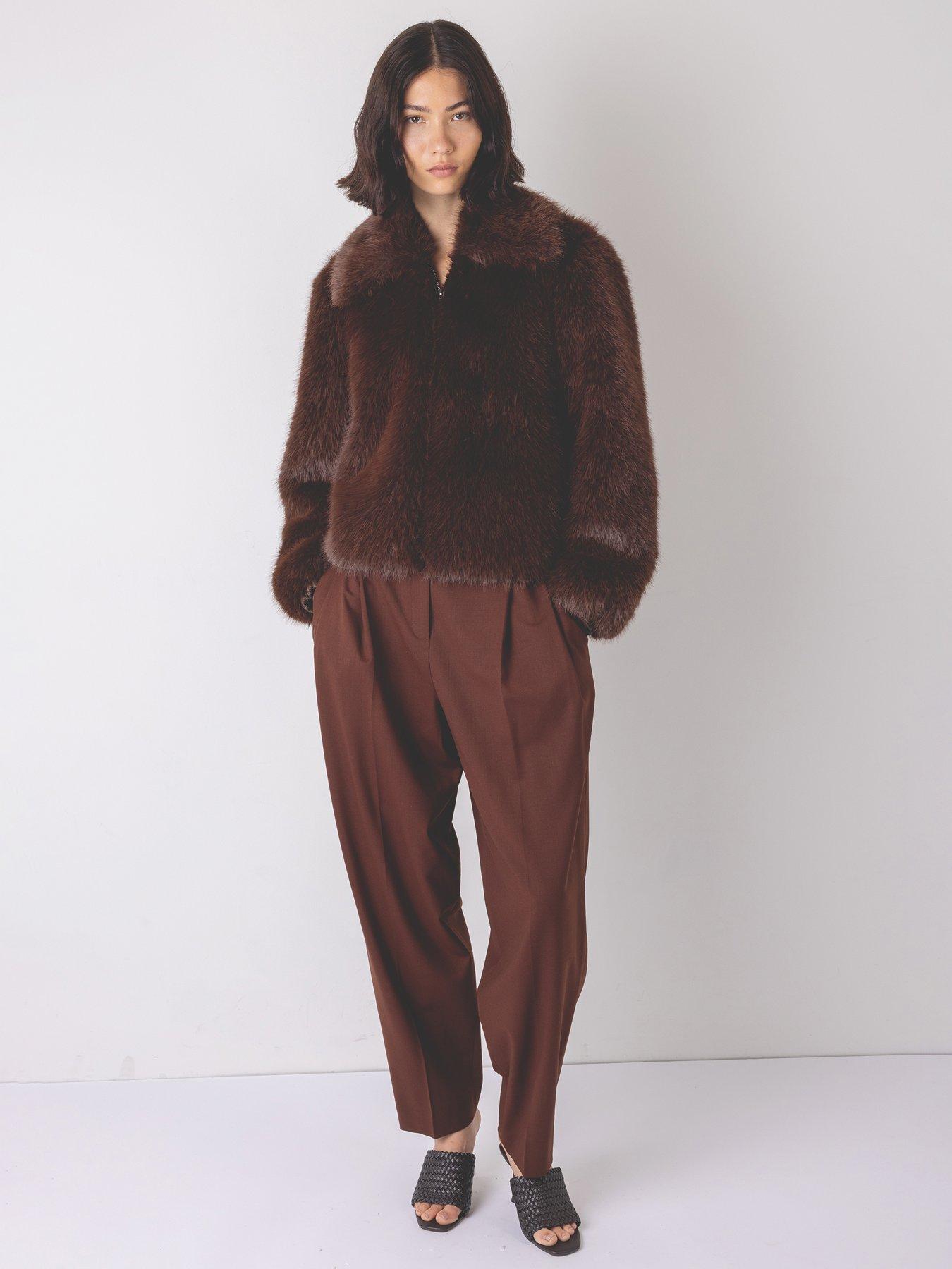 Image 3 of 4 of Vi.ve.re Indie Short Hair Jacket - Brown