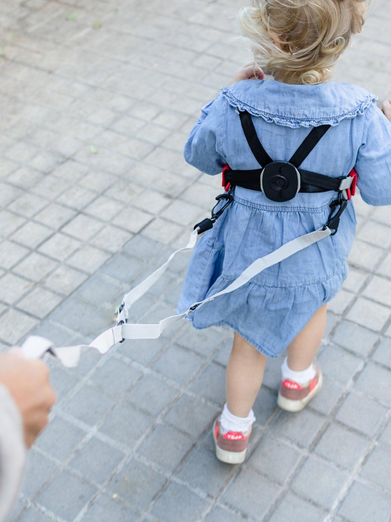 Image 7 of 7 of trunki Toddlepak Walking Reins/Safety Harness - Leeroy Lion
