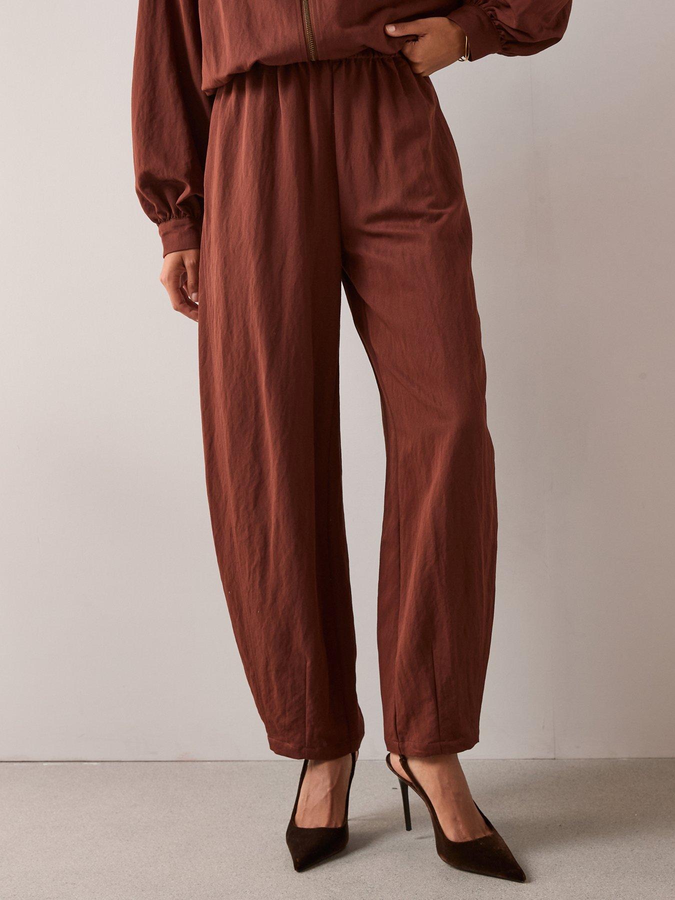 Image 1 of 6 of The Very Collection Barrel Leg Jogger&nbsp; - Brown