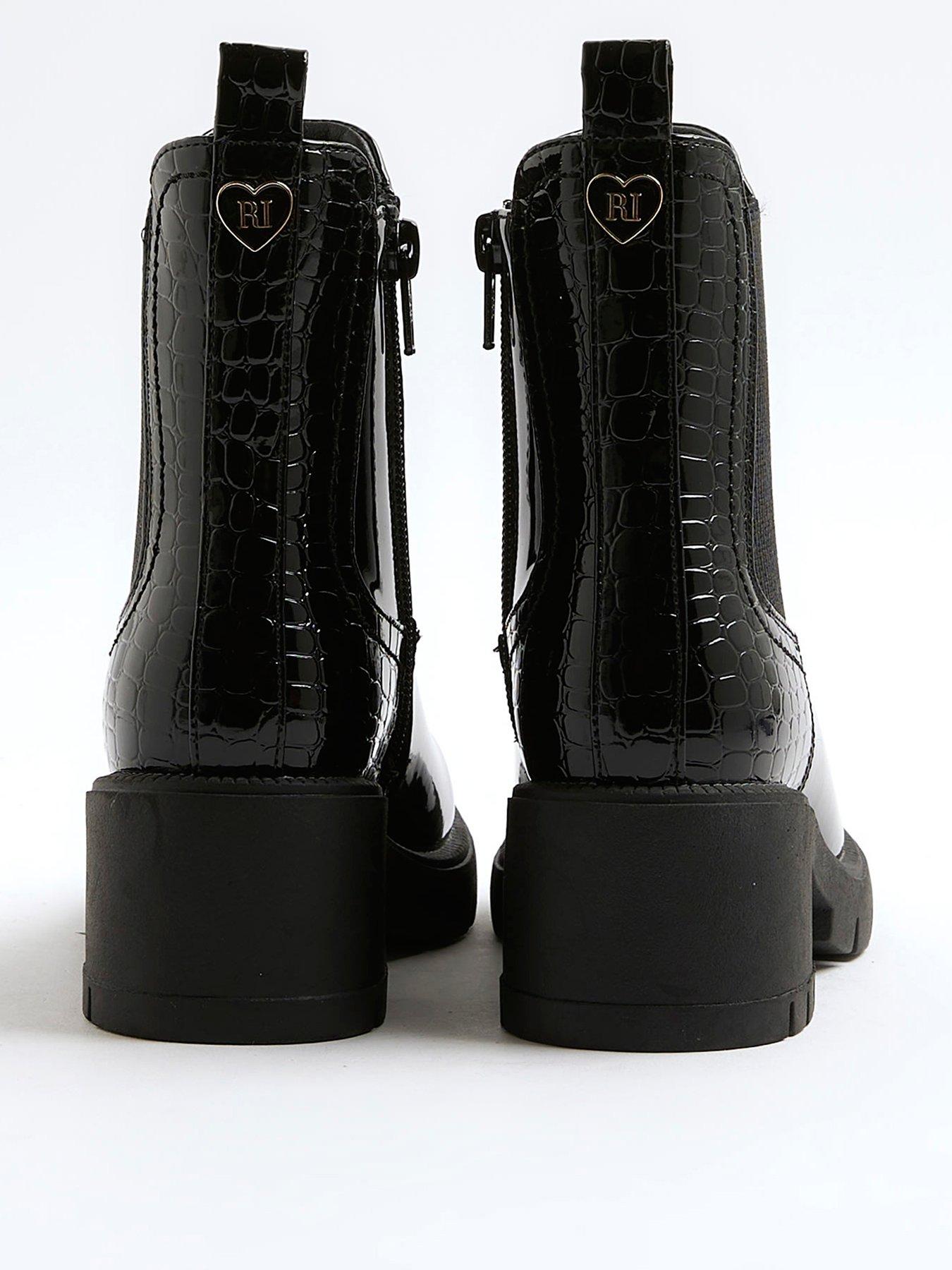 Image 2 of 5 of River Island Older Girls Patent Heart Heeled Chelsea Boots - Black