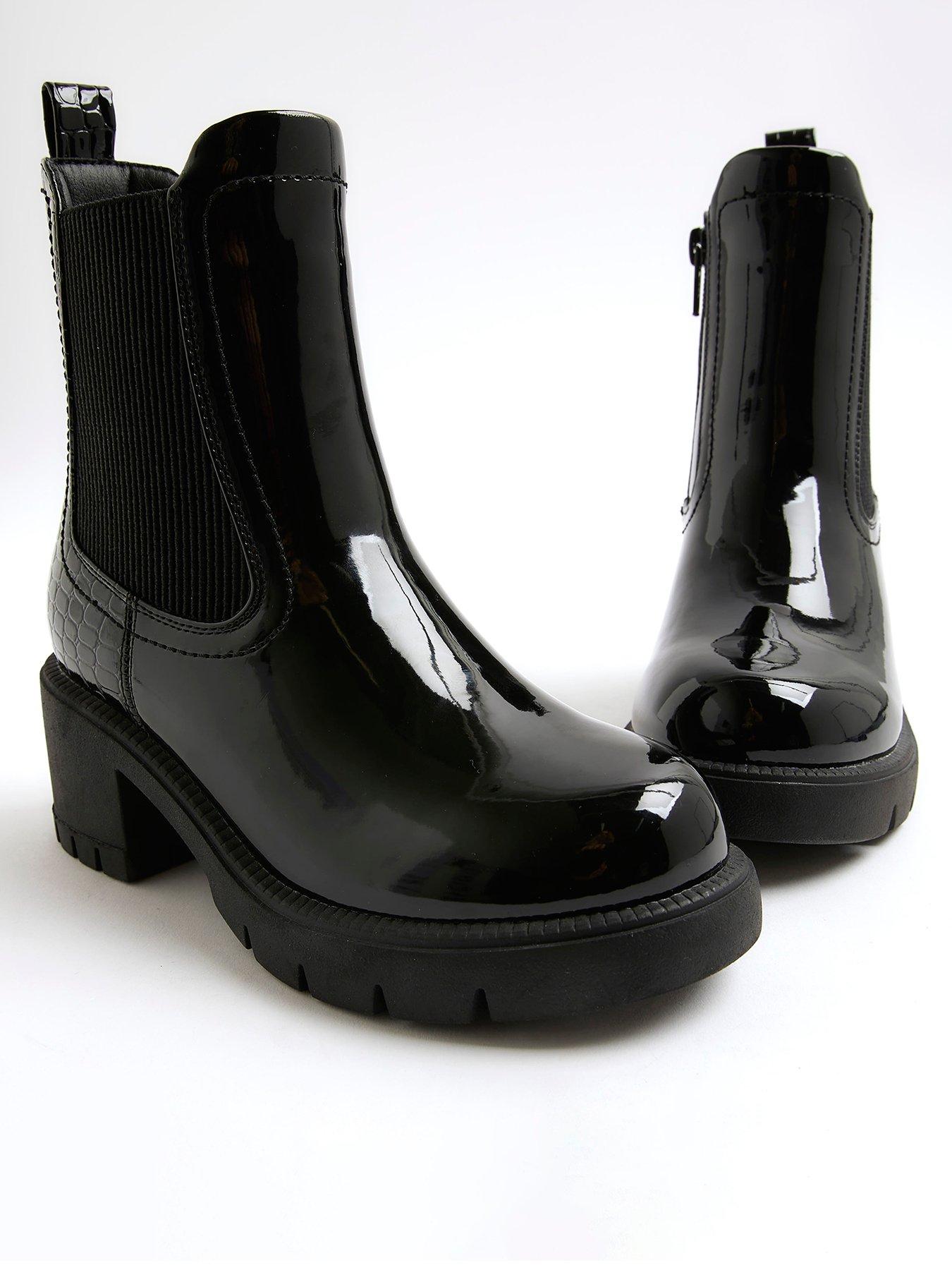 Image 3 of 5 of River Island Older Girls Patent Heart Heeled Chelsea Boots - Black