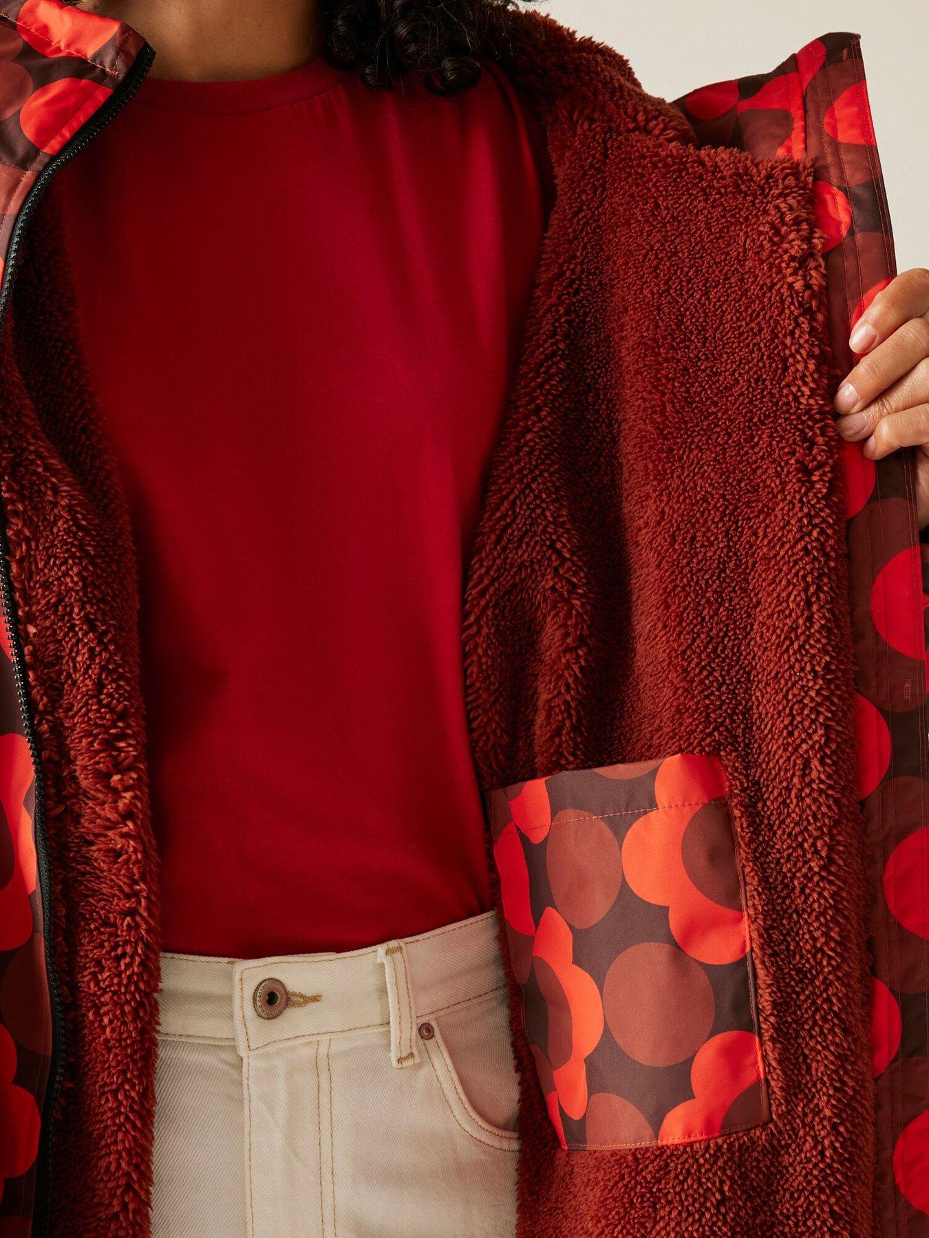 Image 6 of 6 of Regatta Womens Orla Kiely Changing Robe - Red
