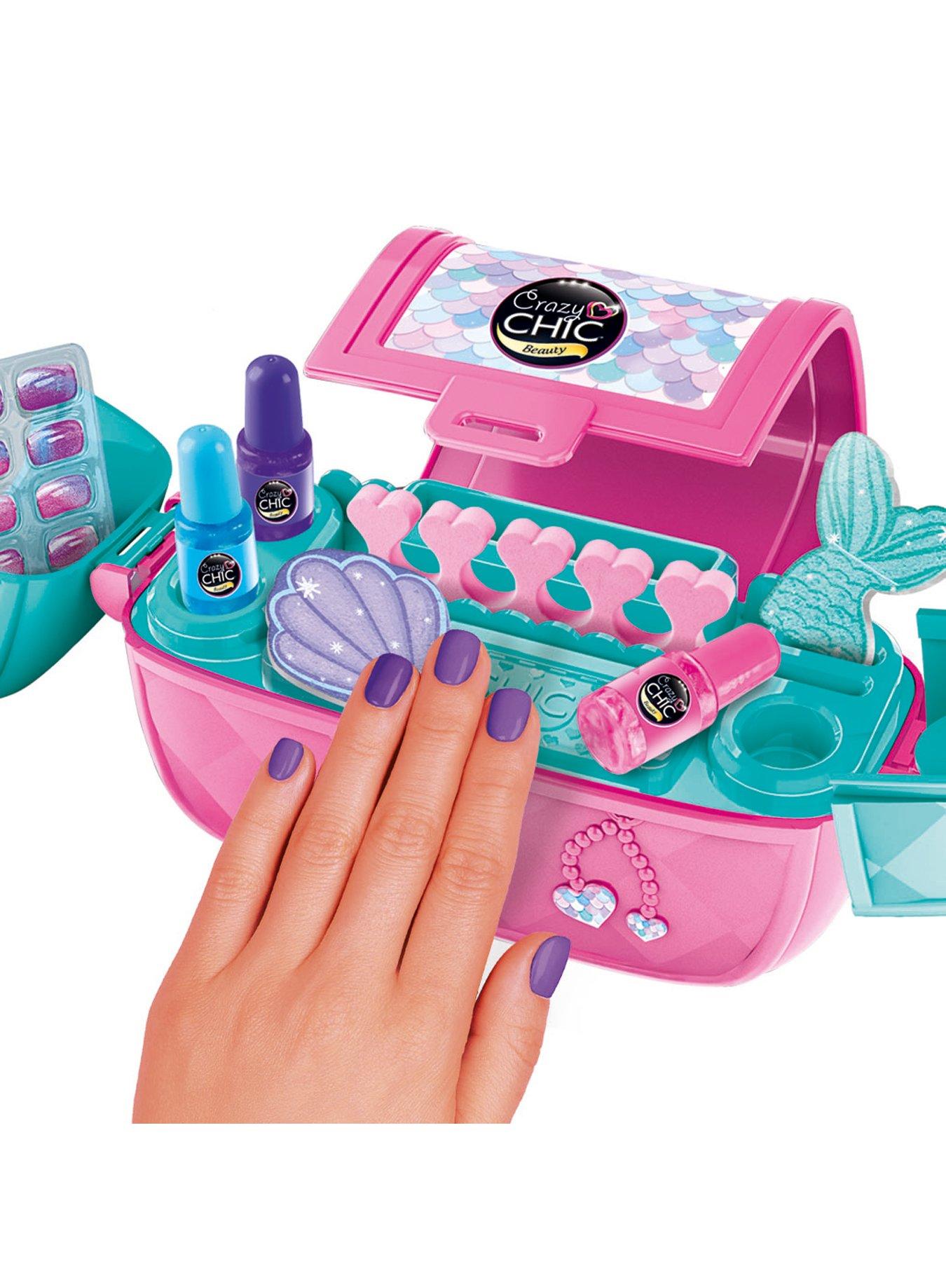  image of clementoni-crazy-chic-on-the-go-nail-art-case