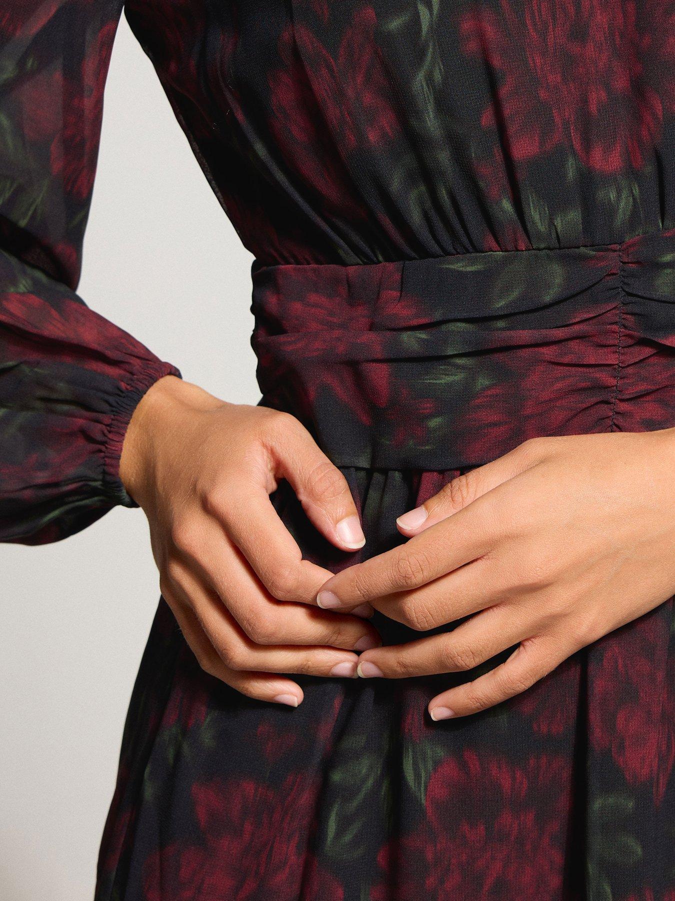 Image 4 of 4 of Long Tall Sally Rose Floral Maxi Dress - Black/Red