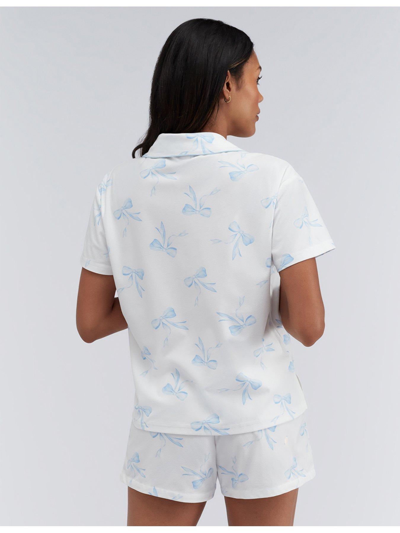 Image 2 of 6 of Boux Avenue Bow Print Short In A Bag - White