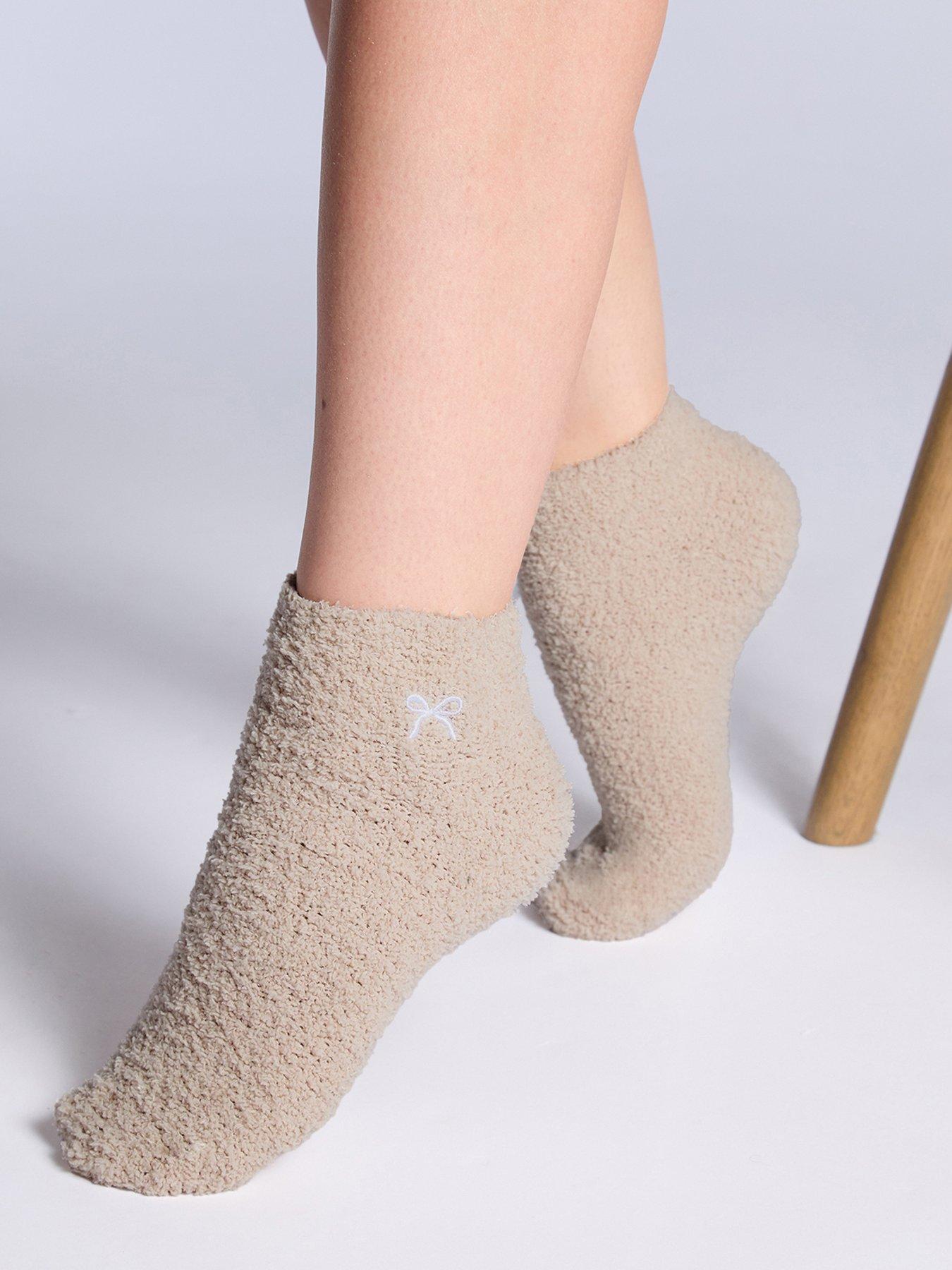 Image 2 of 4 of Boux Avenue Bear &amp; Bow Pack of 2 Cosy Trainer Socks - Neutral Mix