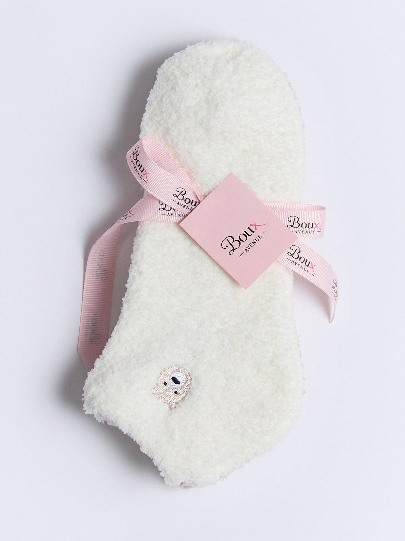 Image 4 of 4 of Boux Avenue Bear &amp; Bow Pack of 2 Cosy Trainer Socks - Neutral Mix