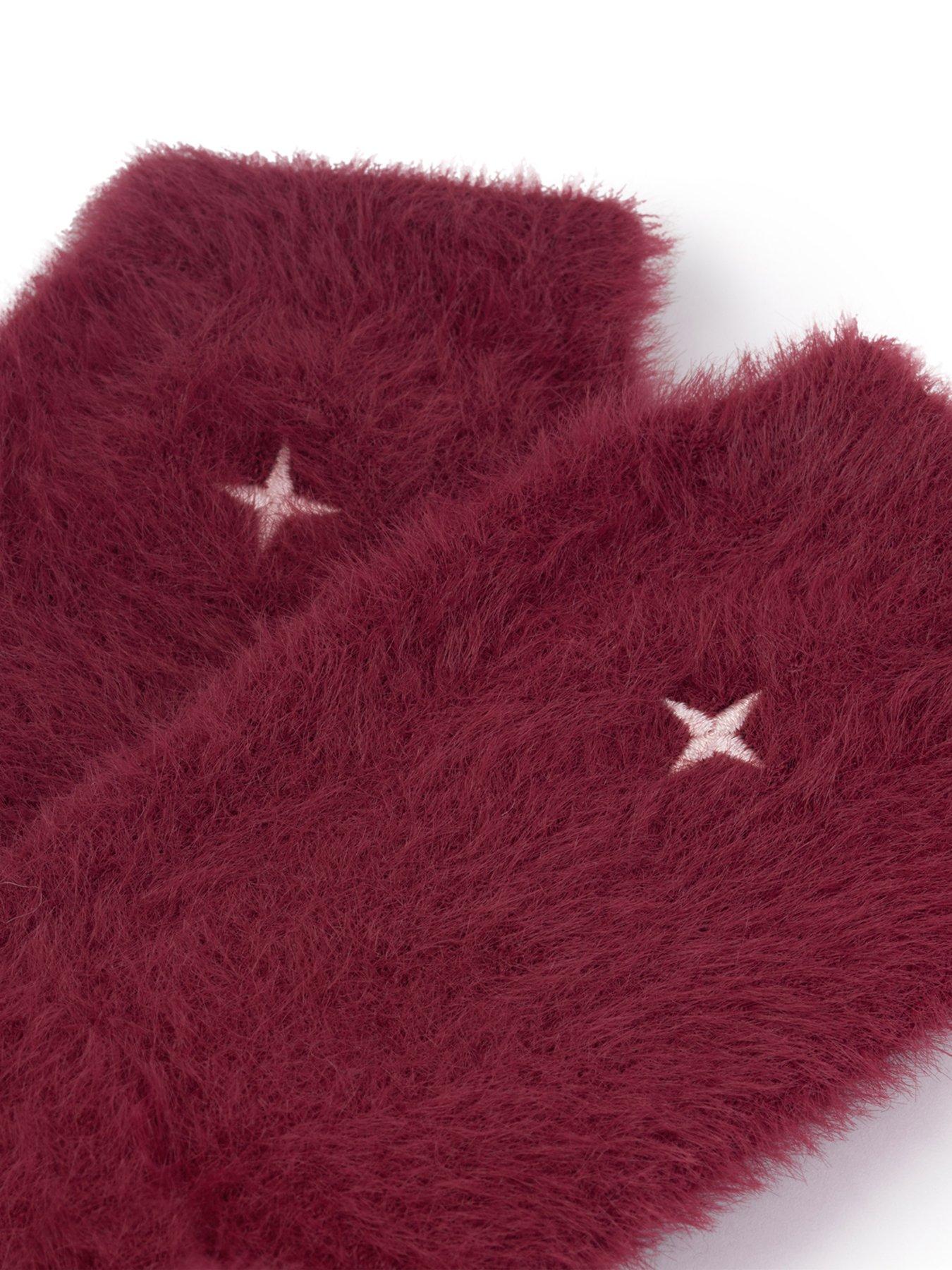  image of katie-loxton-gift-boxed-fluffy-socks-star-red