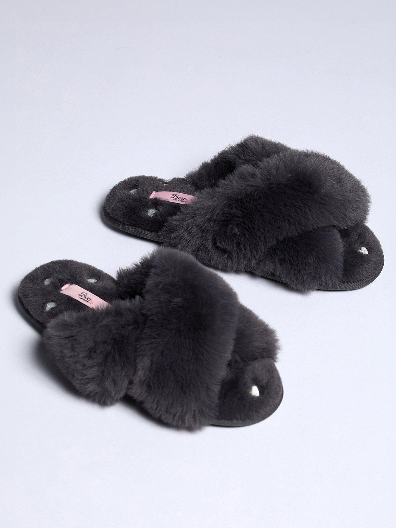 undefined Heart Embroidered Crossband Slipper - Charcoal
