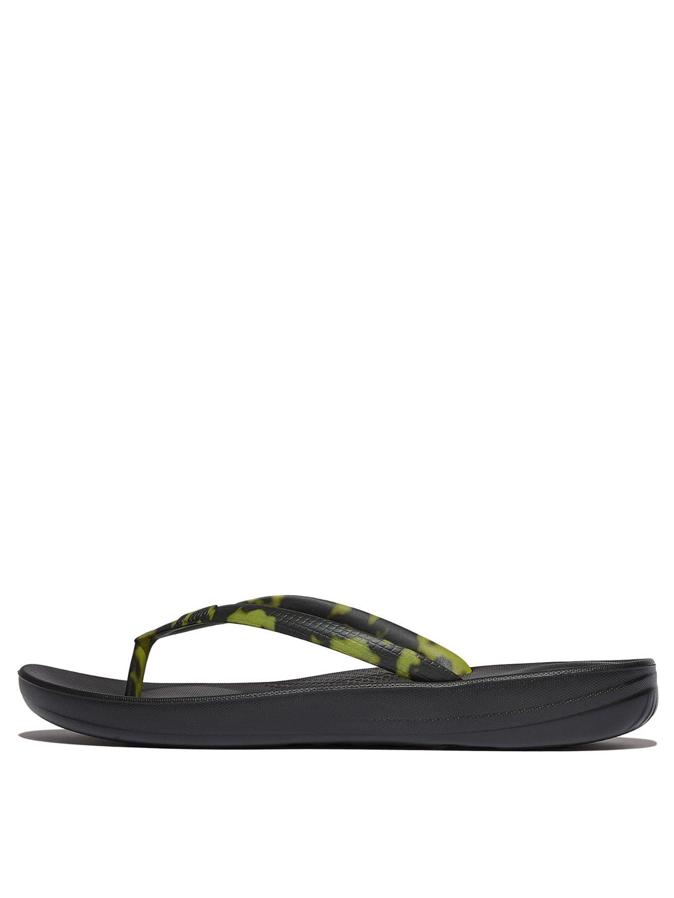FitFlop Iqushion Flip Flop Leopard - Lemongrass