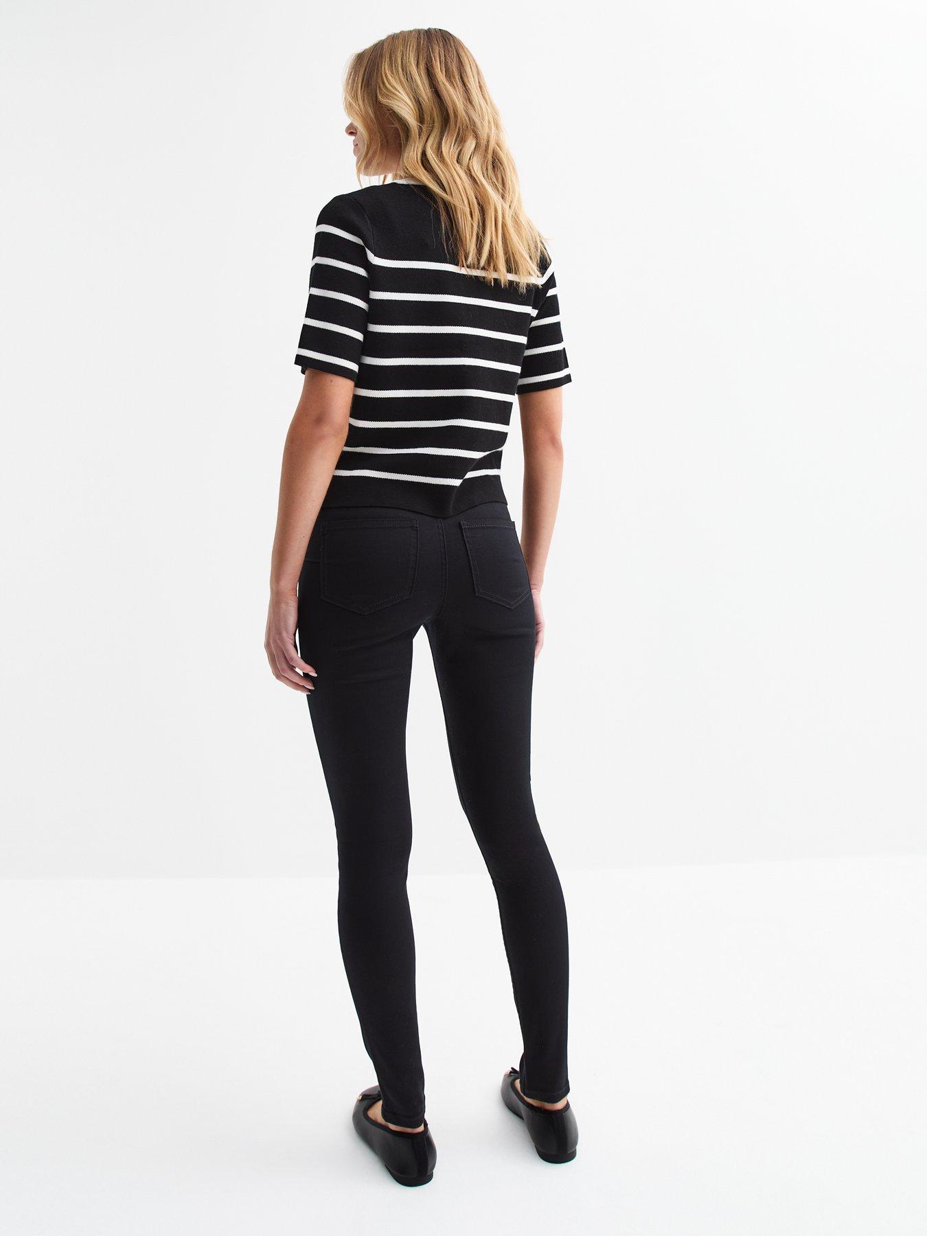 Image 2 of 6 of New Look Yazmin High Waist Skinny Jeans - Black