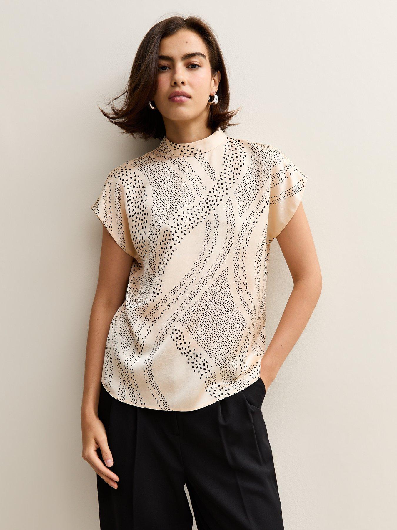 undefined Swirl Polka Dot Print T-Shirt - Cream